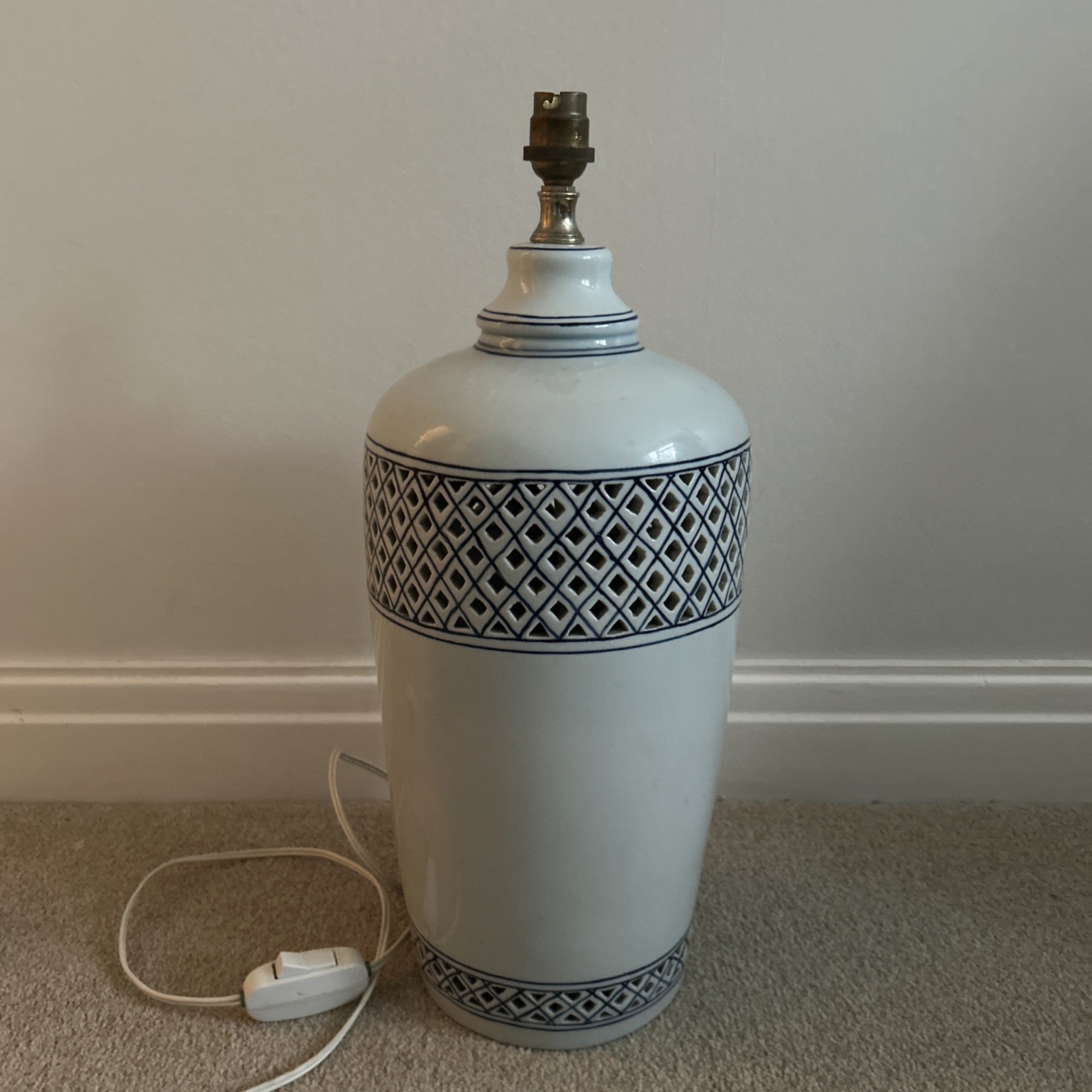 Vintage Blue and white porcelain lamp base / pierced reticulated diamond shape, 