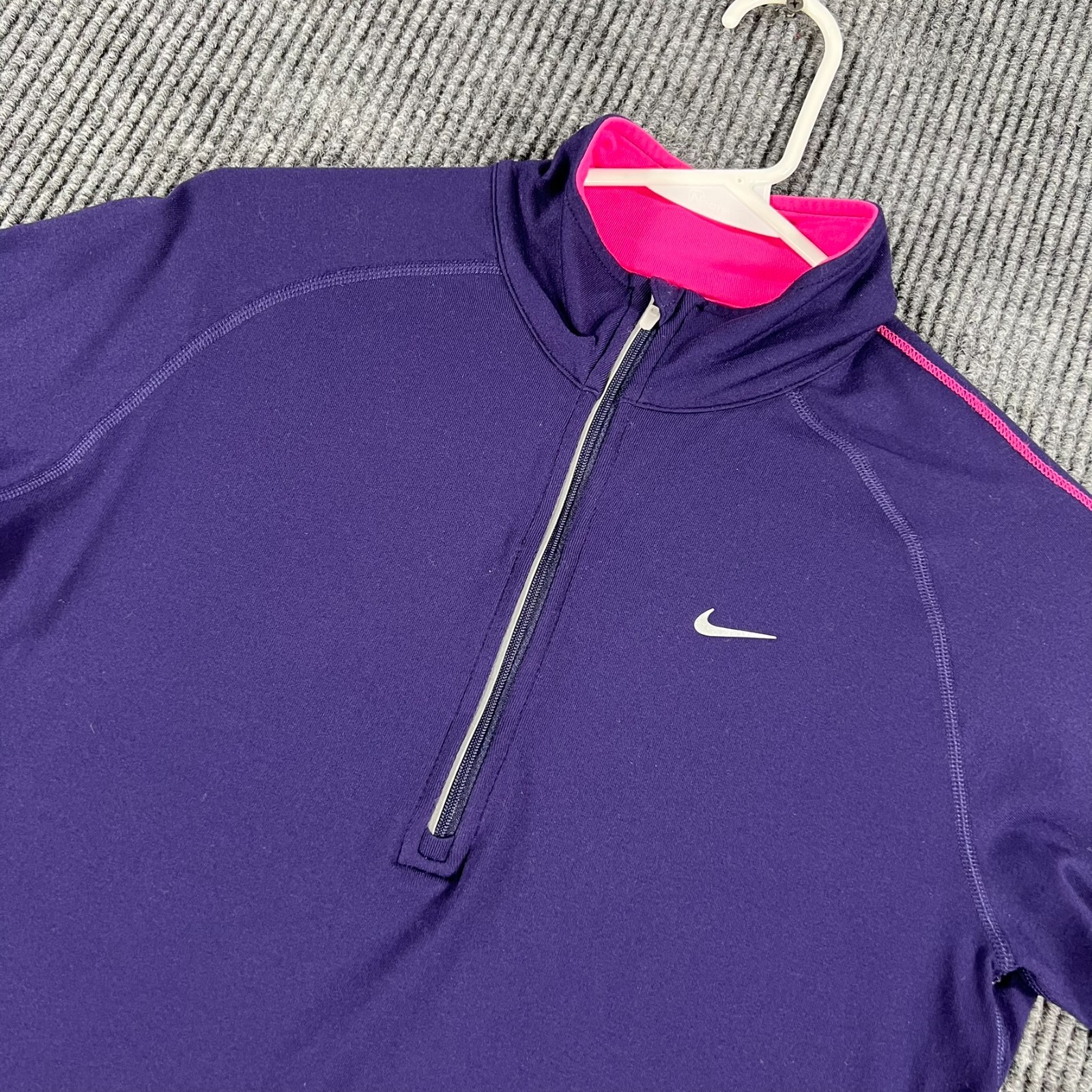 Nike Dri Fit Pullover Shirt Womens Medium Purple Long Sleeve 1/4 Zip Mock Run