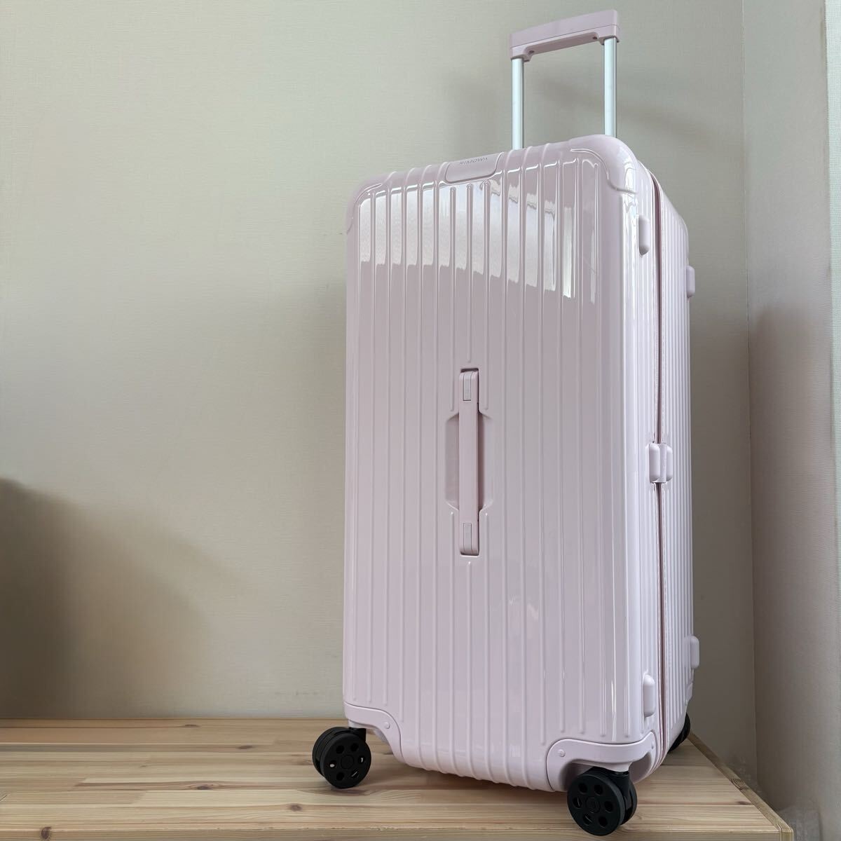Rimowa Essential Trunk Plus 101L Pink 4-wheels Carry Case Suitcase 832.80
