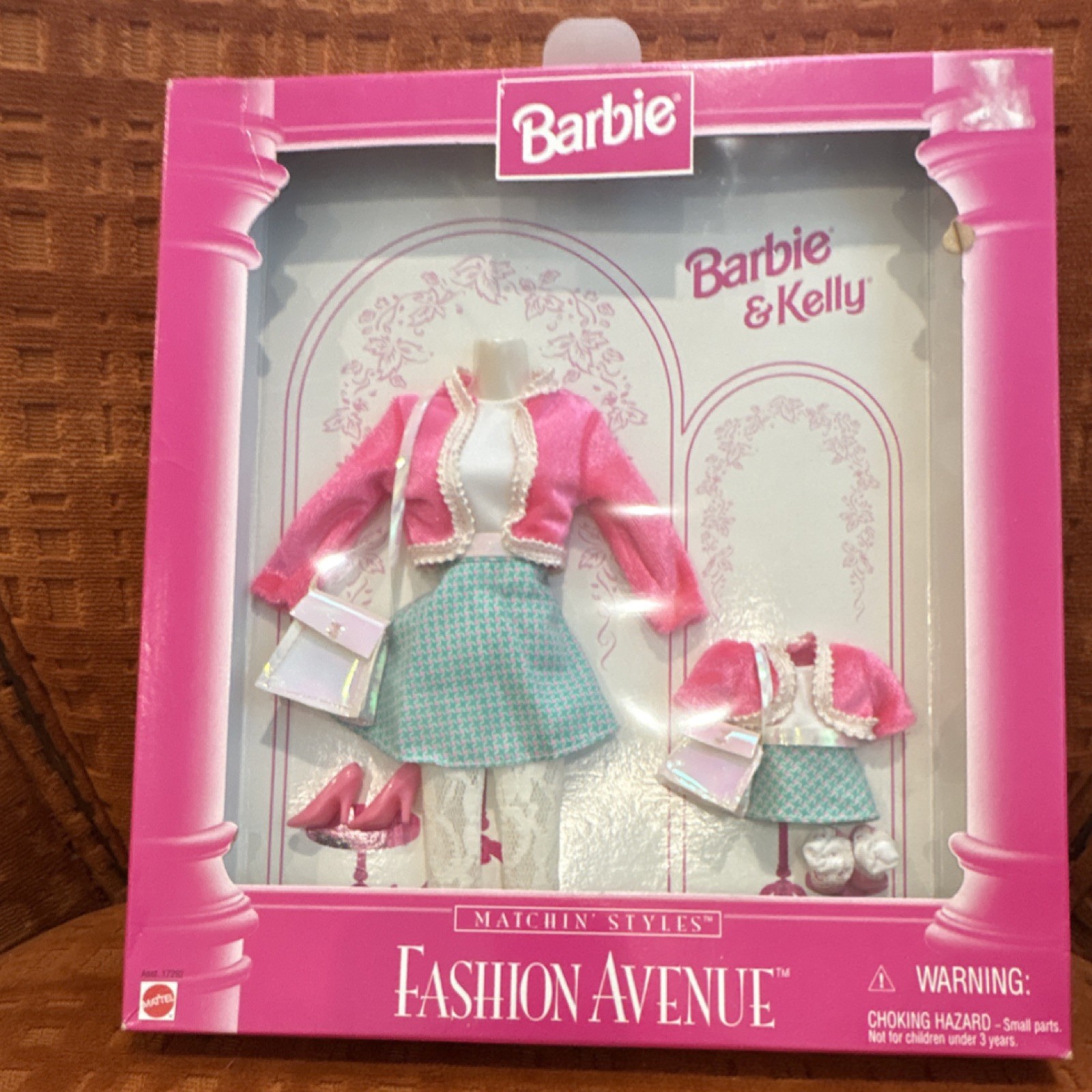 Mattel Barbie & Kelly Fashion Avenue Pink Green Matching Casual Skirt Jacket Set