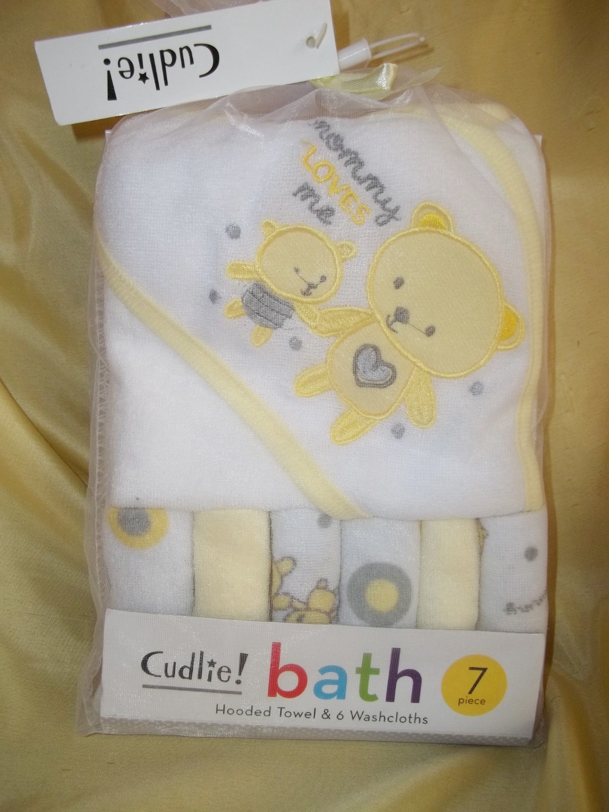 Cudlie 7 pk hooded towel & 6 washcloths NEW gift newborn baby shower yellow