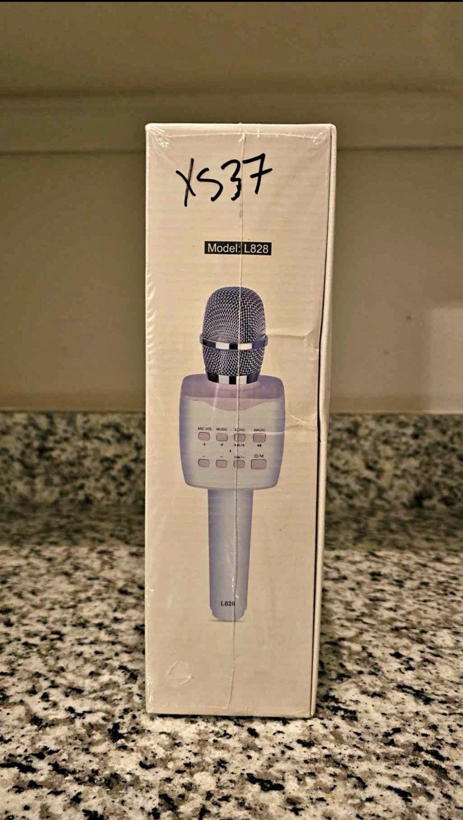 L828 Wireless Karaoke Microphone, Speakers, Echo, USB/TF, Silver/White