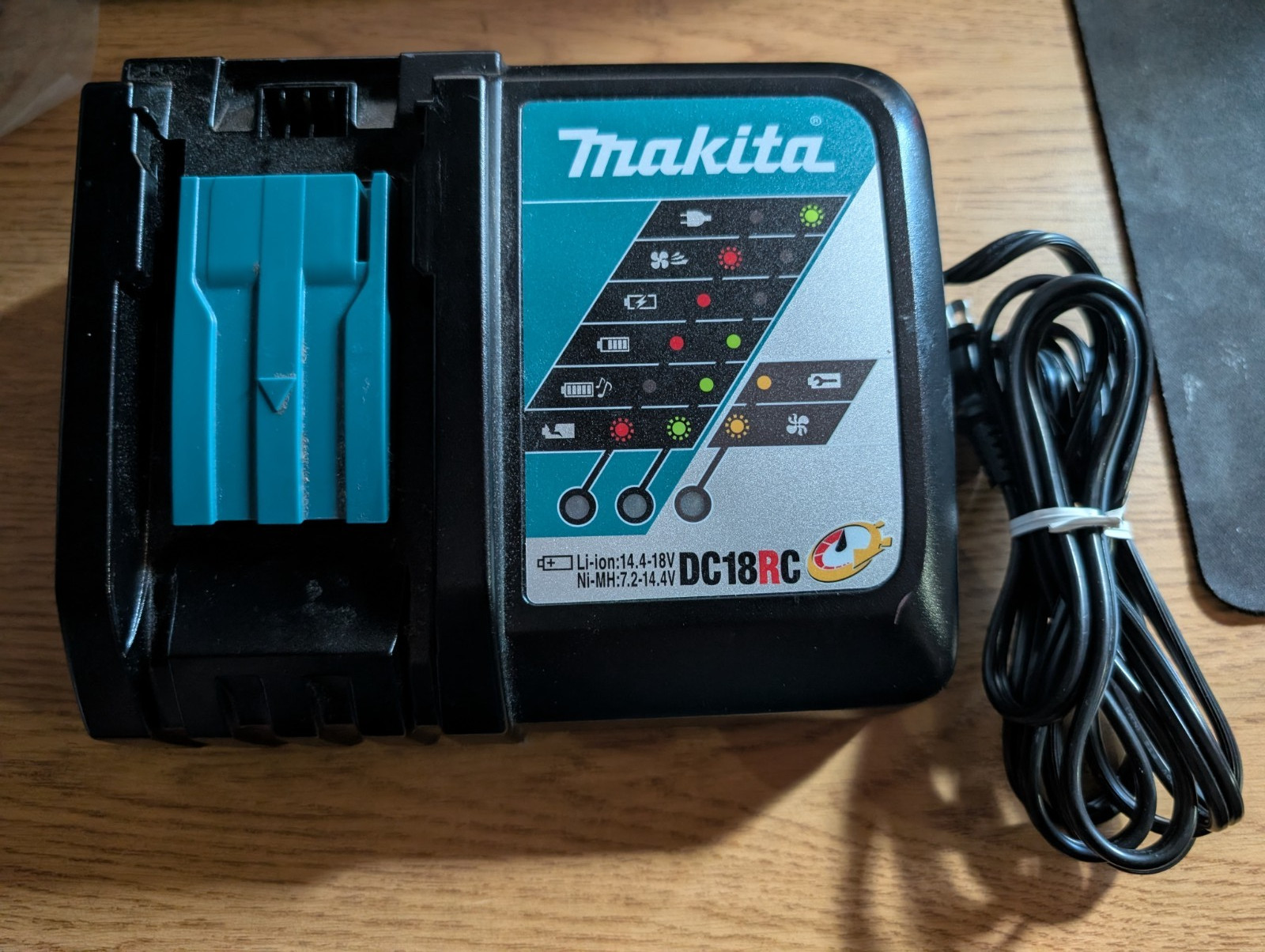 Makita DC18RC 18V Lithium Ion Battery Charger Optimum Rapid Charger