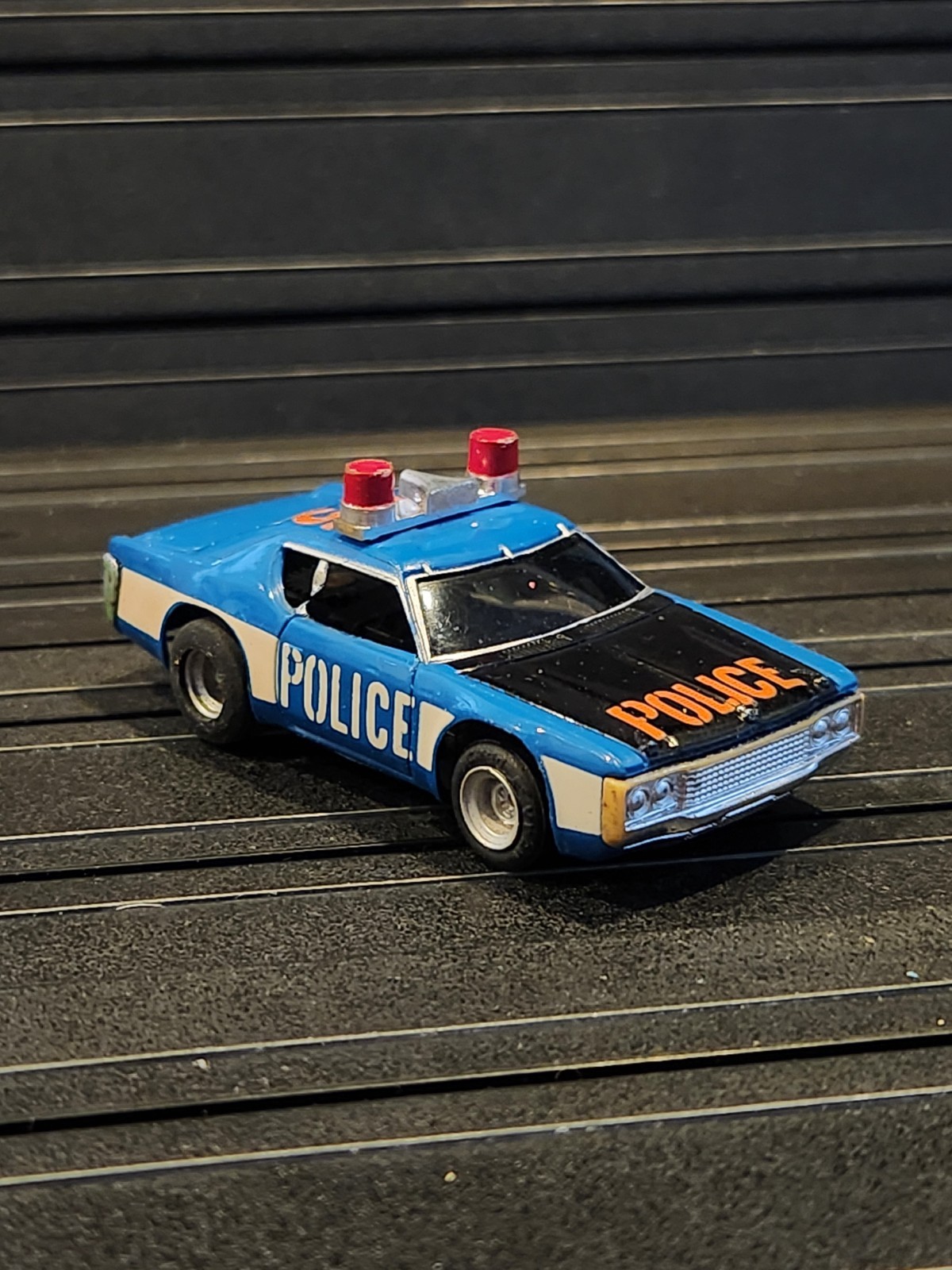 AFX AURORA HO MATADOR POLICE CAR GREAT SHAPE HTF CAR RUNNING CHASSIS ZZZ