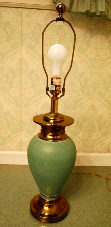 Ethan Allen Lg EMBOSSED BRASS ASIAN URN Table Lamp VERDIGRIS FINISH 3 Way Bulb