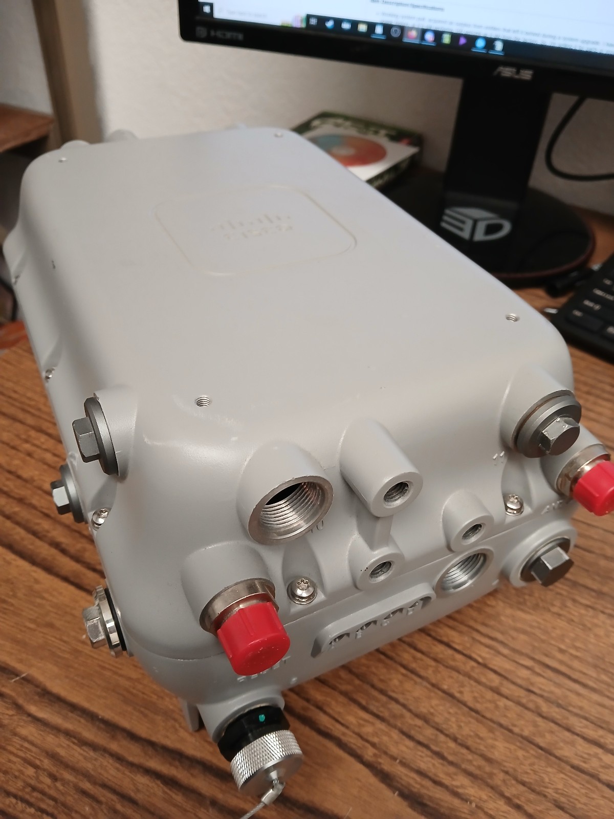 Cisco Aironet 1572EAC AIR-AP1572EAC-B-K9 Wireless Access Point AS-IS!