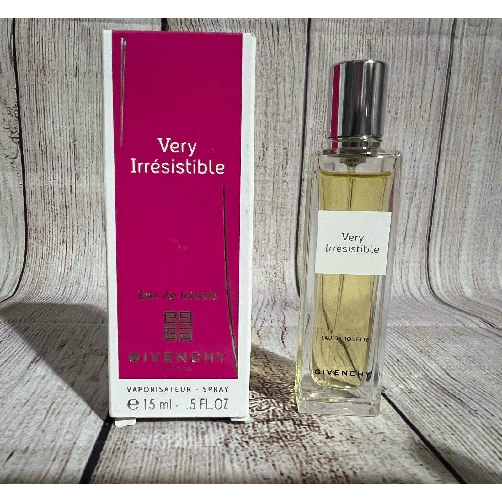Very Irresistible EDT Eau de Toilette Spray 15ml - .5 fl oz Women Travel Size