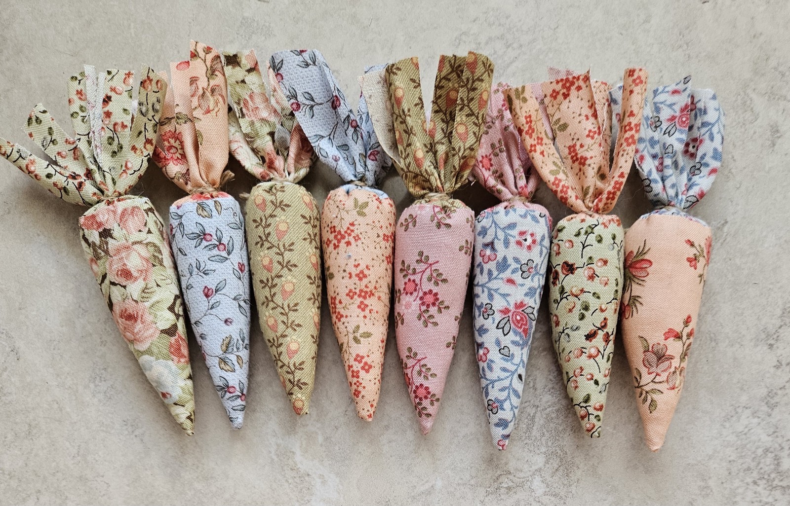 Primitive Bowl Filler Carrot Ornies 8 Pcs Fabric Tier Tray Decor Jar Fillers