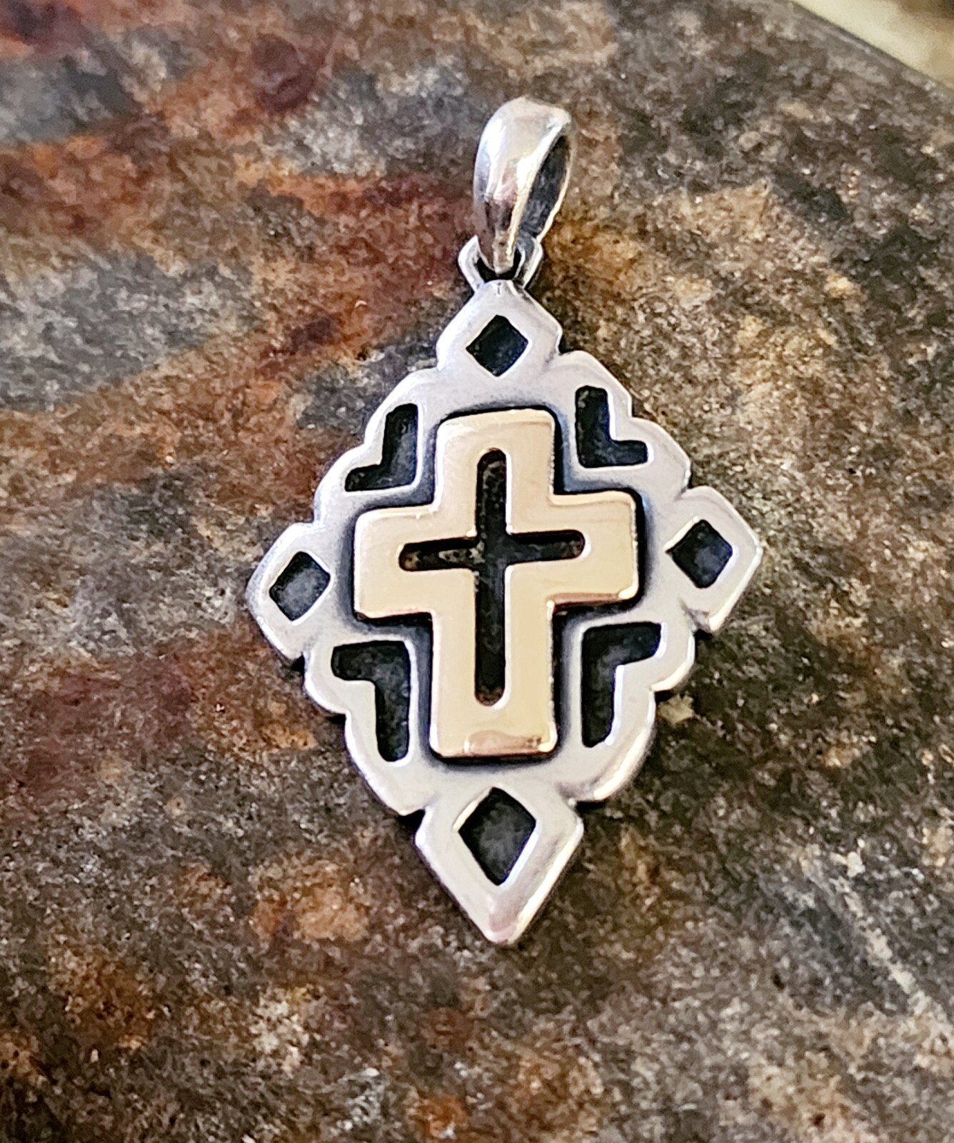 Retired James Avery 14kt Gold Cross Center Pendant .925 with JA Box/Pouch!