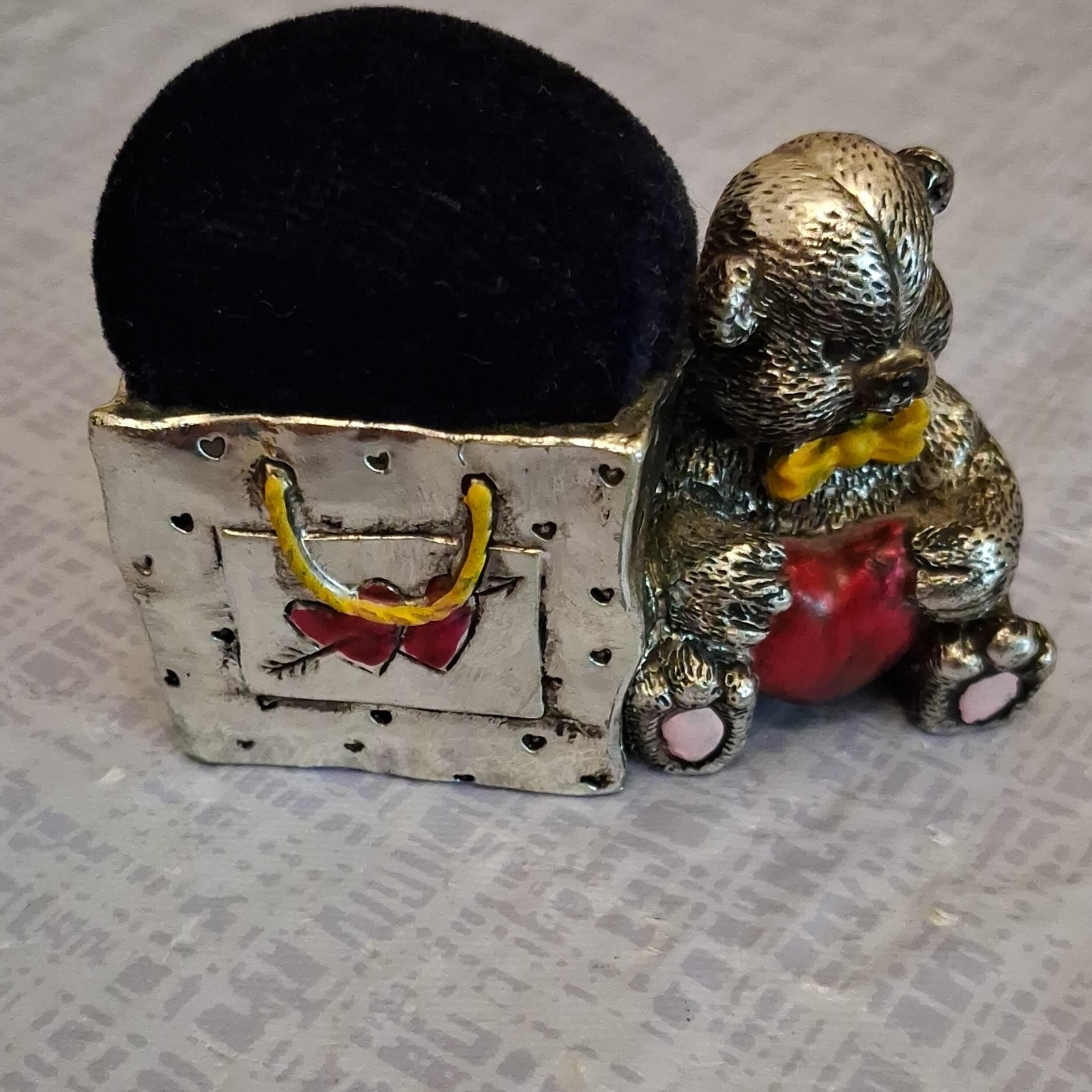 Bear Shaped Metal Fabric Pin Cushion with Heart and Gift Box Design