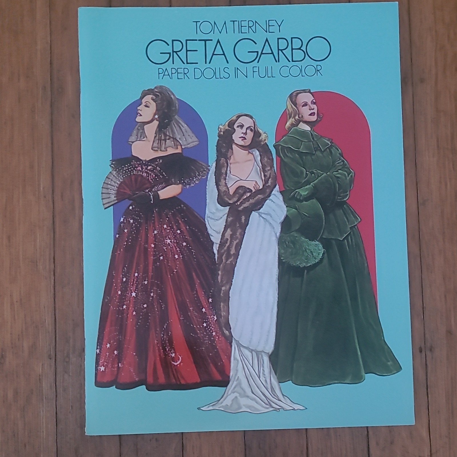 Tom Tierney Full Color Paper Doll Book Greta Garbo Dover Publications 1985