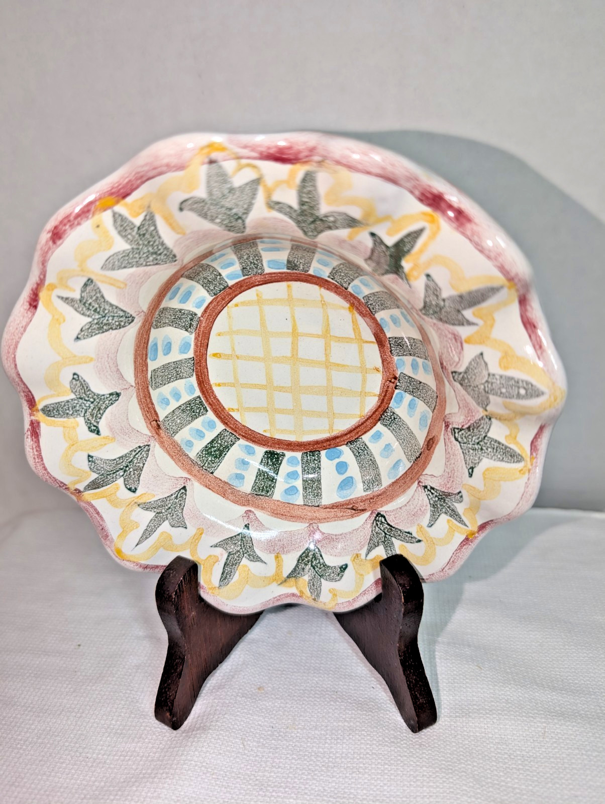 MACKENZIE-CHILDS RUFFLE EDGE HANDPAINTED BOWL MADISON PATTERN 4 1/4" DIAMETER