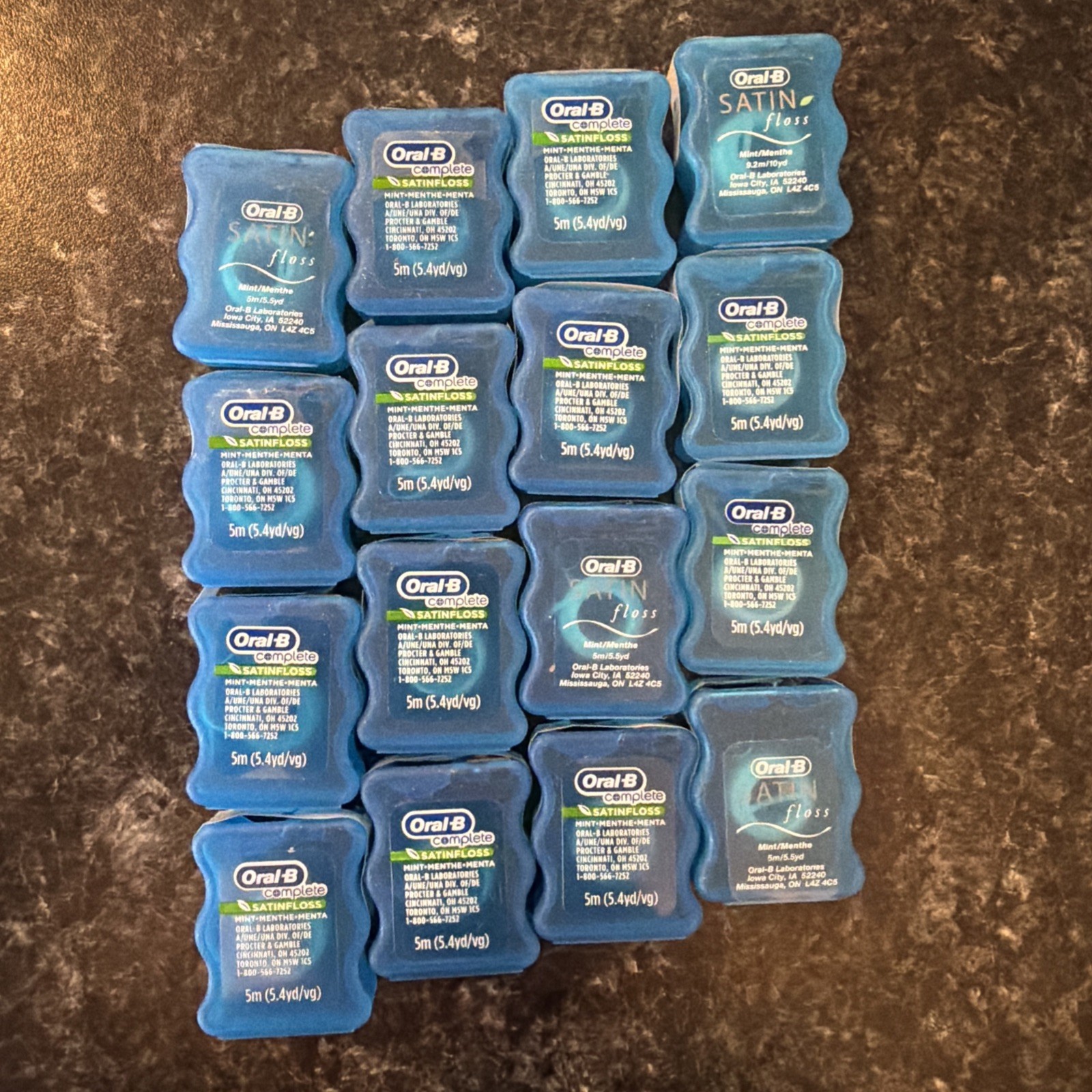 Oral-B Complete Satin Floss Dental Floss 16 Travel Packs 5.4 Yd Each Mint