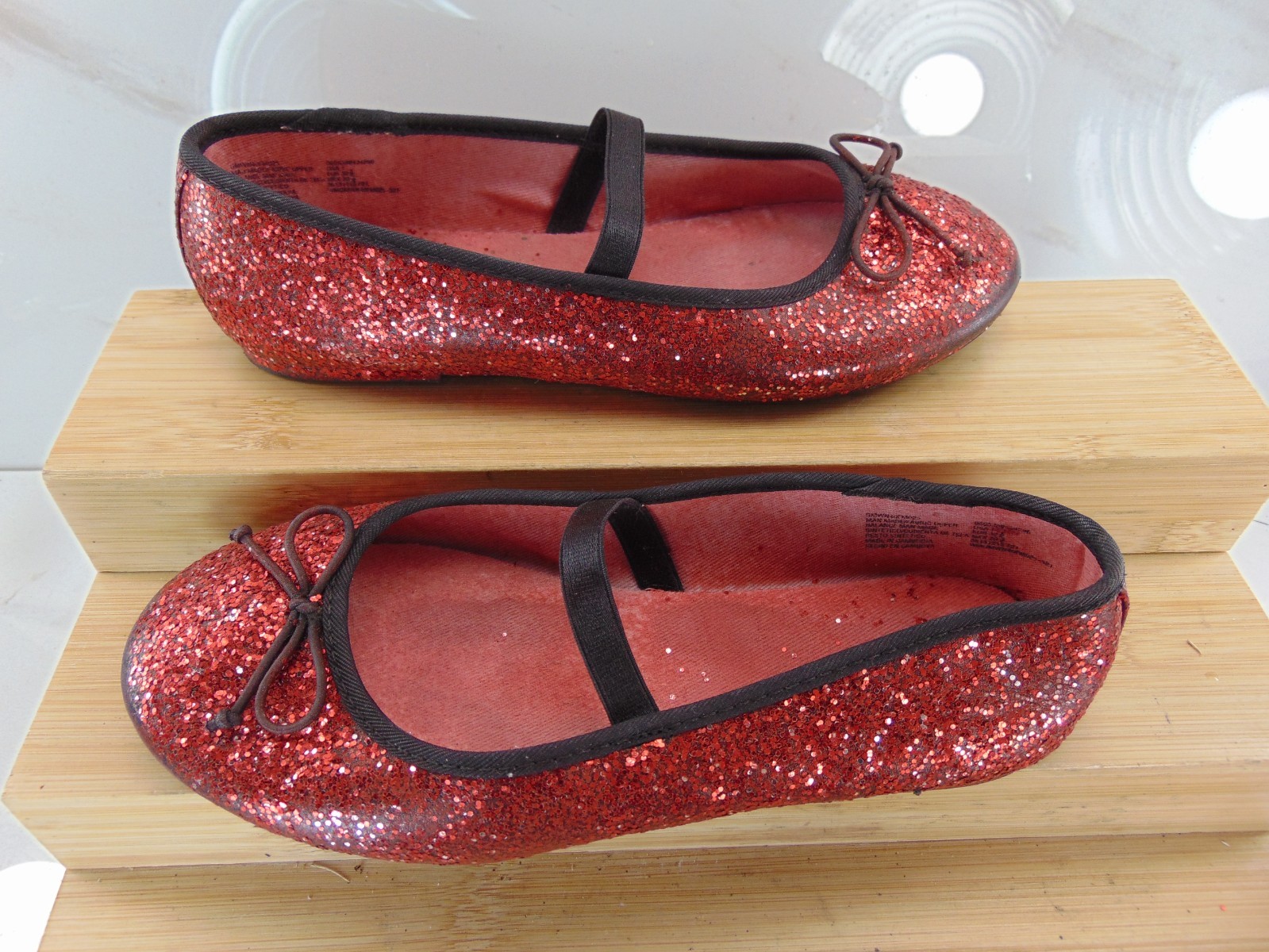 Youth Girls Size 1 Red Sparkly Glitter Slip On  by Wonder Nation GREAT SHAPE