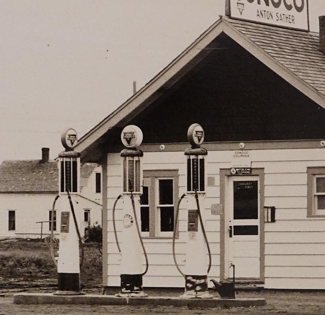 1920s-30s Conoco Gas Station Presho South Dakota Real Photo Post Card 1-35