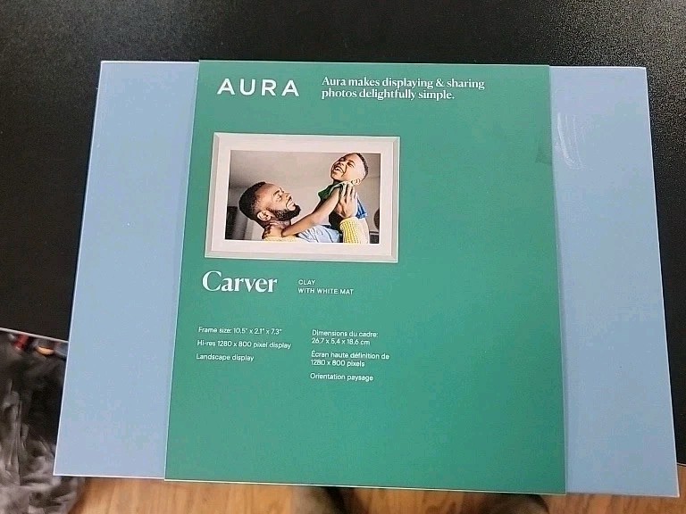 Aura Carver 10.5" High-Resolution Clay with White Mat Digital Picture Frame