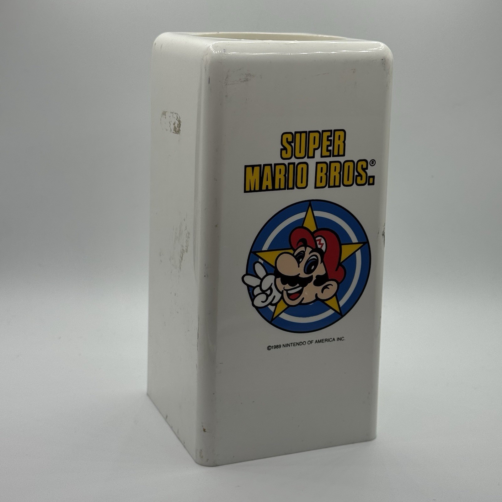 Nintendo Super Mario Bros. Dixie Cup Pop Up Dispenser - Vintage - 1989 