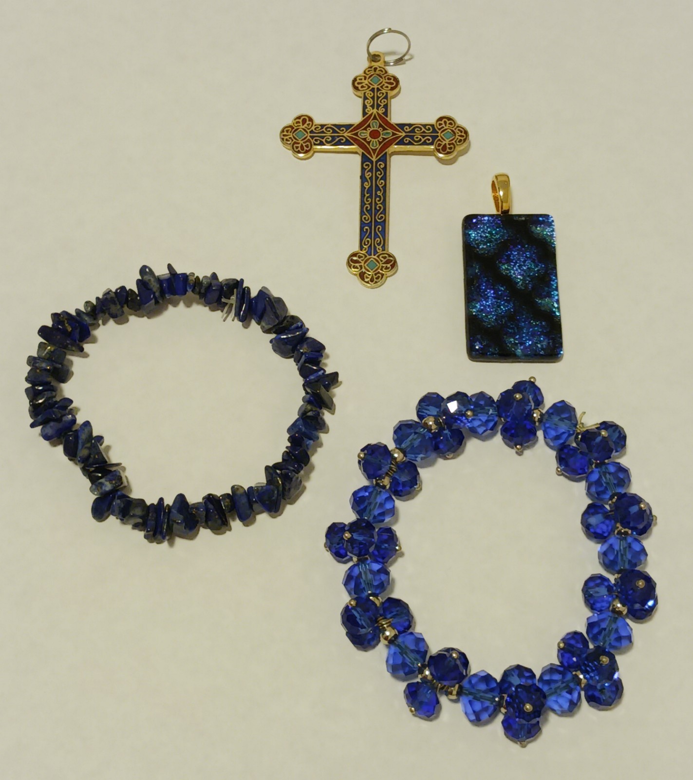 BLUE JEWELRY LOT CHRISTIAN CROSS DICHROIC GLASS PENDANT BRACELETS PREOWNED 4PC