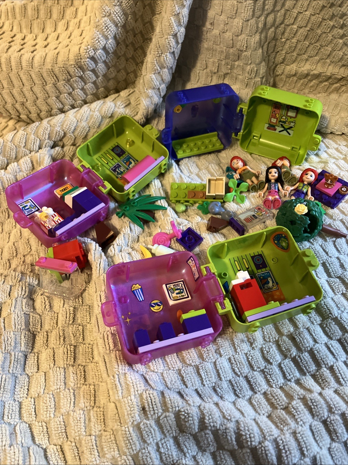 Polly Pocket Lot