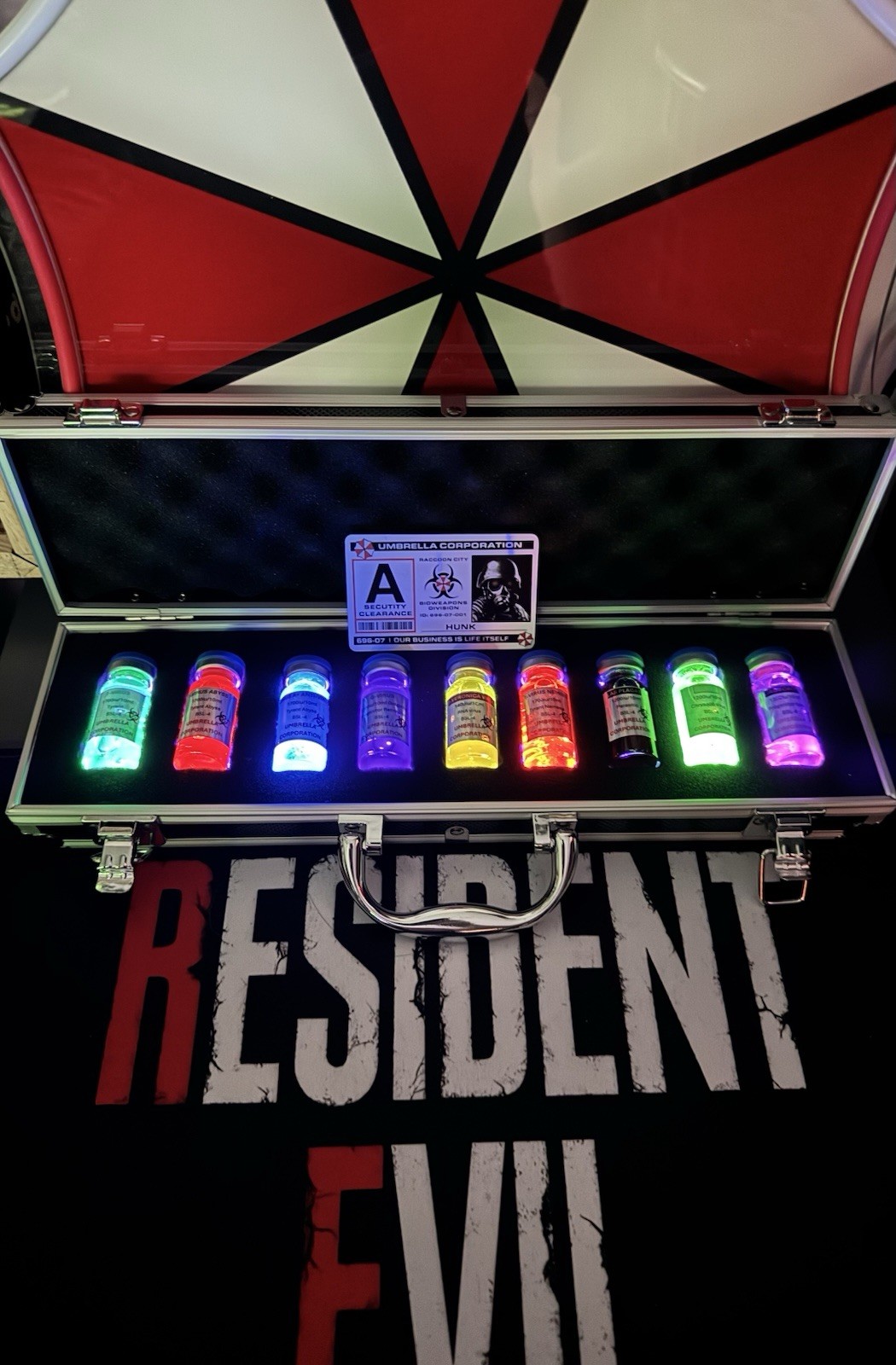 Black & Silver Umbrella Case with foam cut 9 glowing Vial Props + LEDS + ID Card