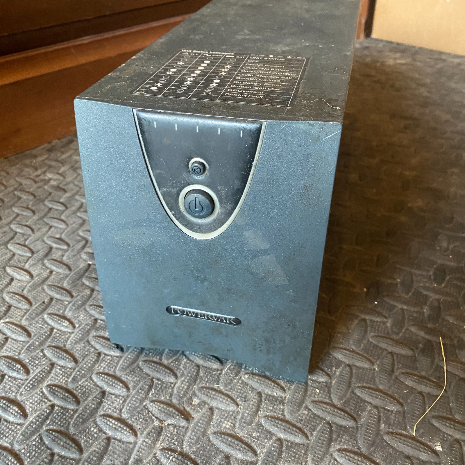 POWERVAR ABCEG251-11 120V Uninterruptible Power Supply Backup (FOR REPAIR)