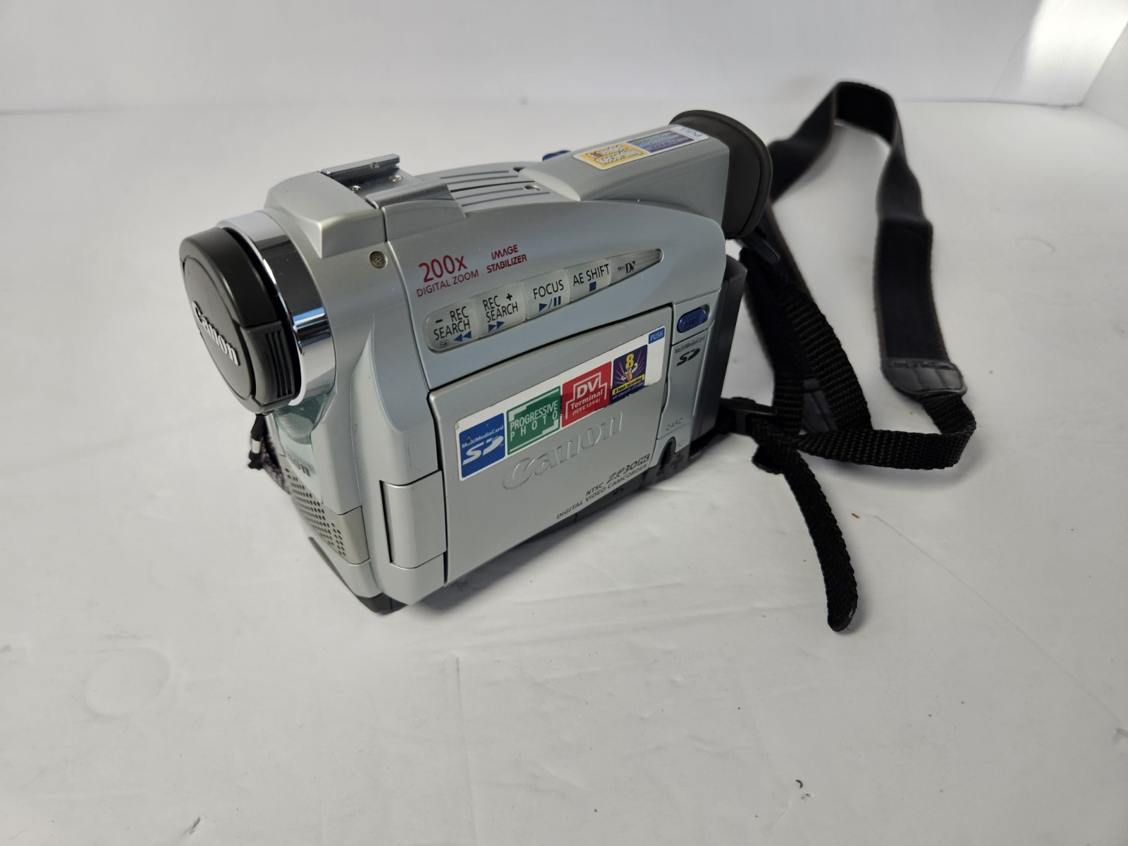 Canon ZR30 MC Mini DV Tape Camcorder, With Battery And Tape, Tested