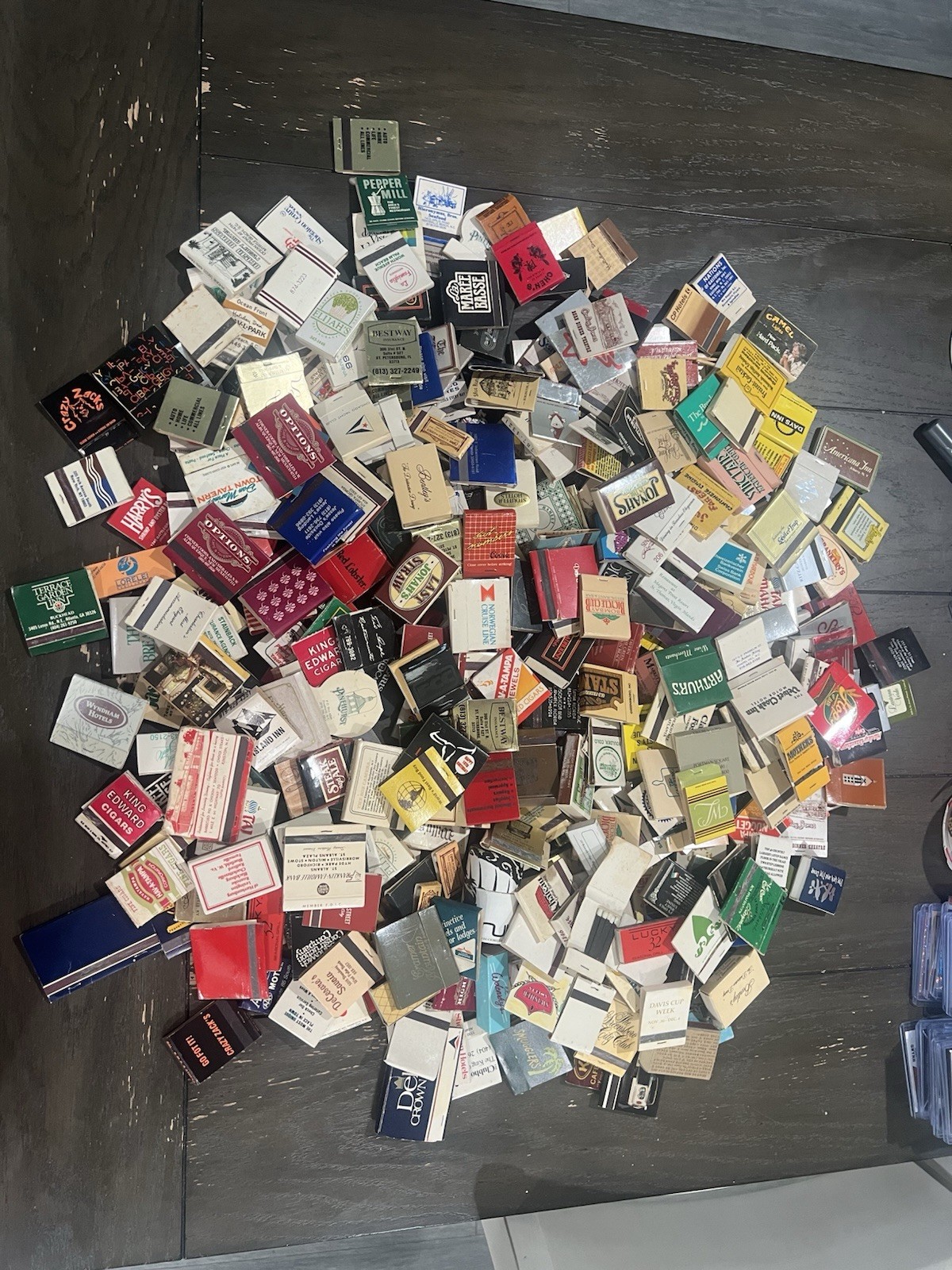 Huge Vintage Lot of Approx About 400 Matchbooks Matches Mix,