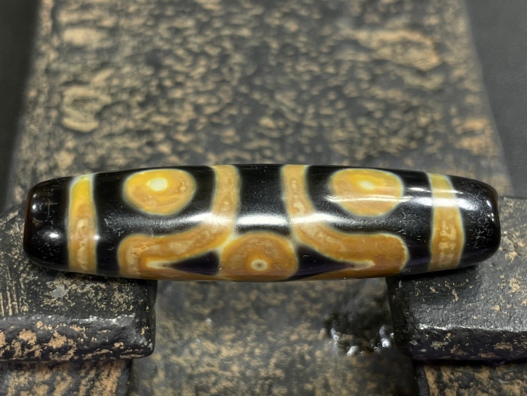 Old Tibetan Nepalese Himalayan Ancient 6 eye Old Dzi Talisman Beads Amulet 六眼天珠