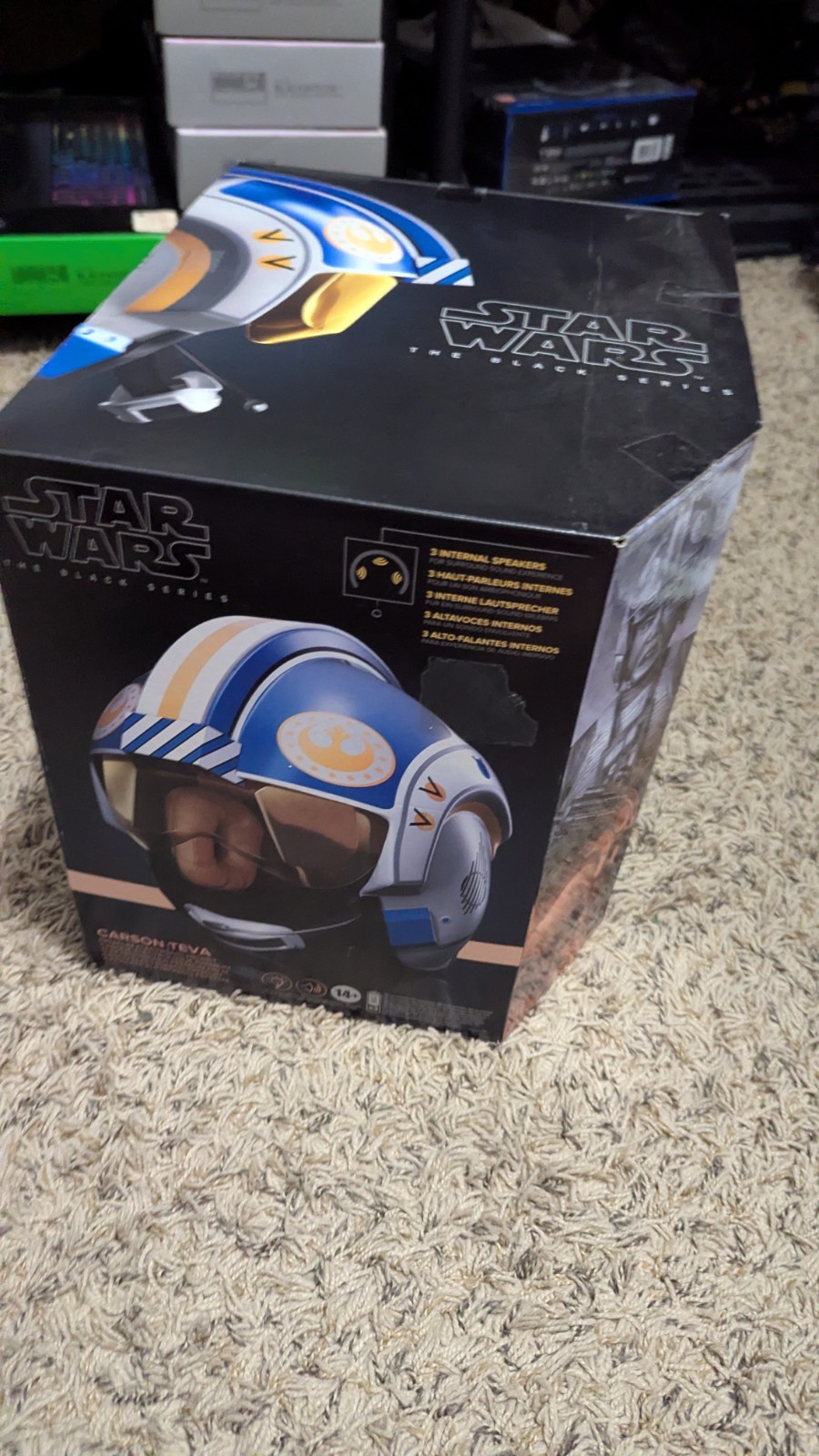 Hasbro Collectibles Star Wars - Black Series - Carson Teva Electronic Helmet NEW