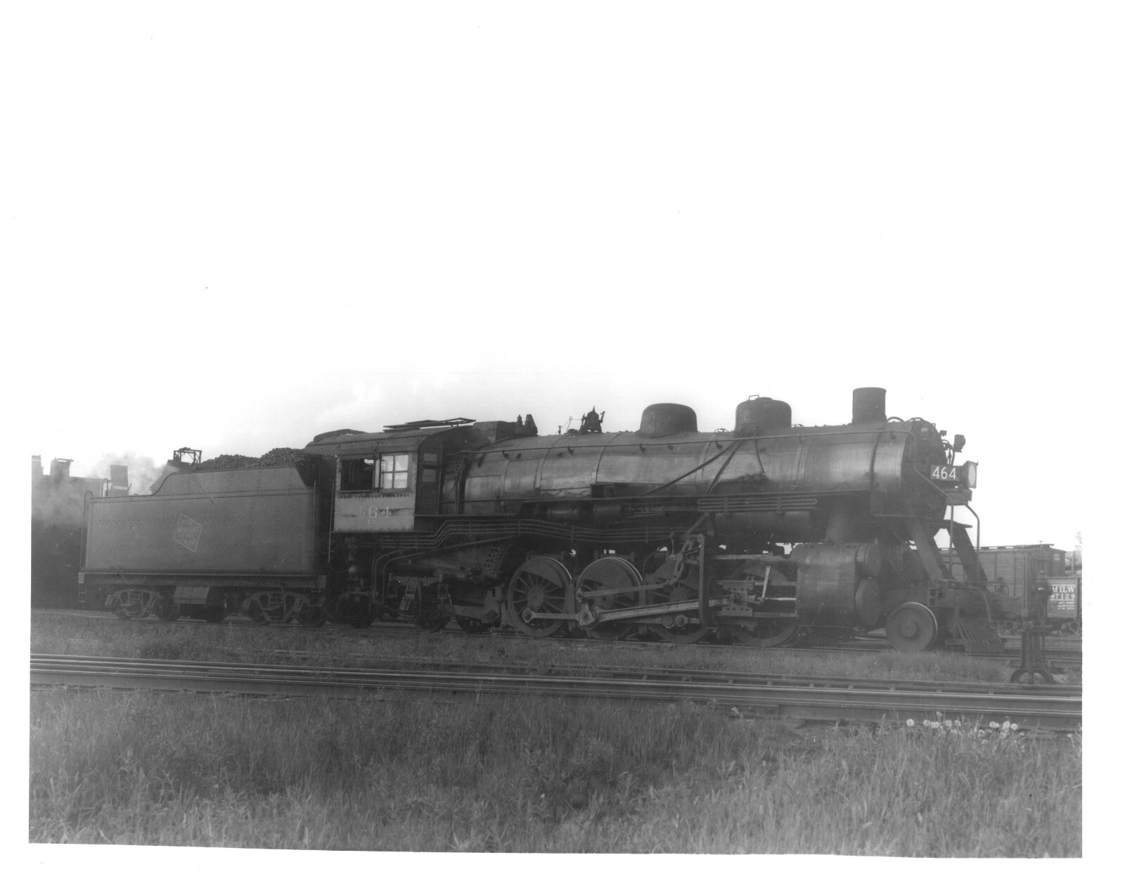 RAILROAD TRAIN 464 CMSTP & P 8 X 10 B & W PHOTOGRAPH
