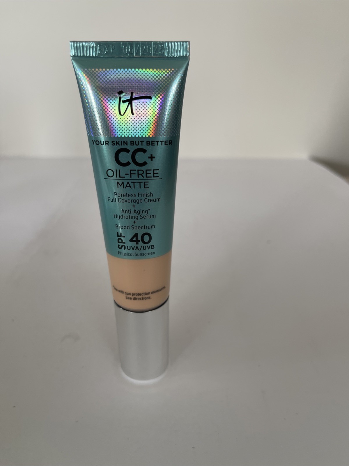 It Cosmetics Your Skin but Better CC+ SPF 40 Oil-Free Matte Cream - Medium, 1.08