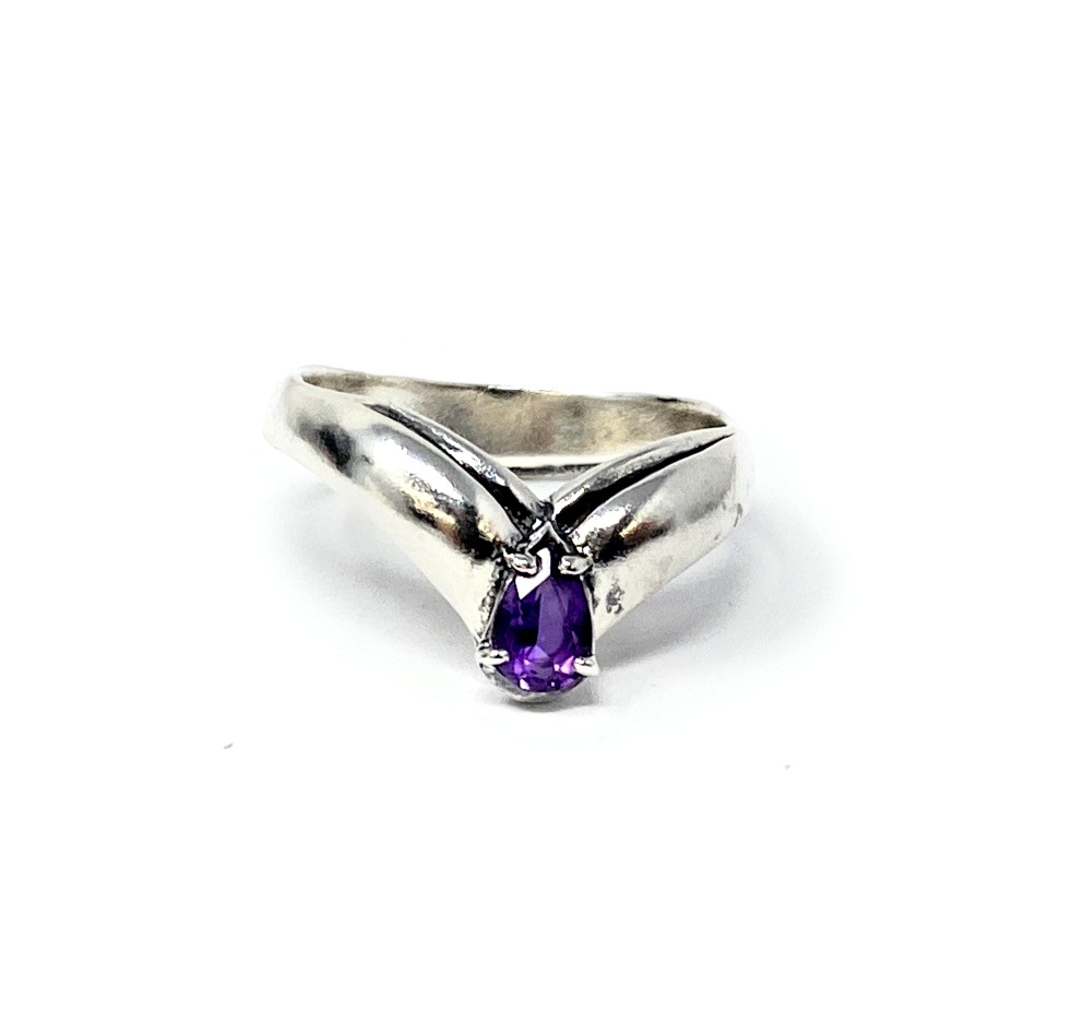James Avery Apogean Sterling Silver Amethyst Ring Size 8