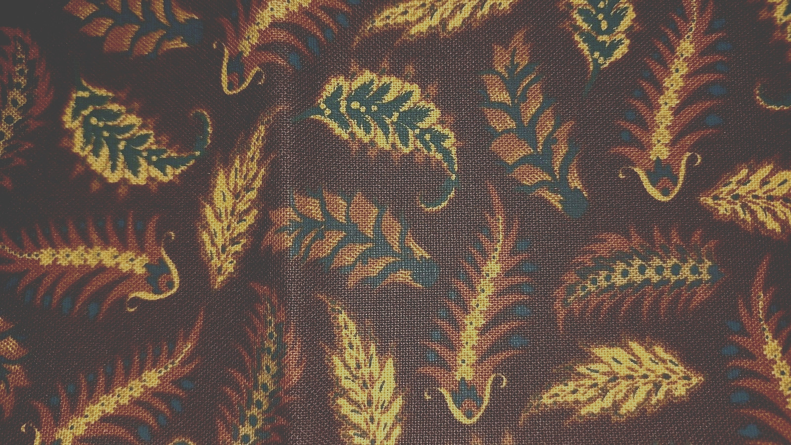 Vtg Jacobean Garden Connecting Threads Cotton Fabric Leaves on Brown 18x44