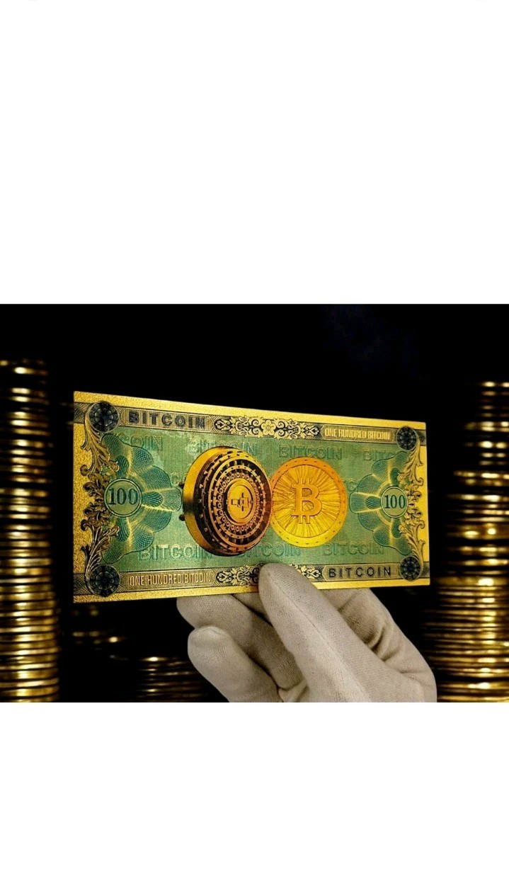 100 BITCOIN Gold Foil Fantasy Banknote – Rare PVC Crypto Collector’s Item