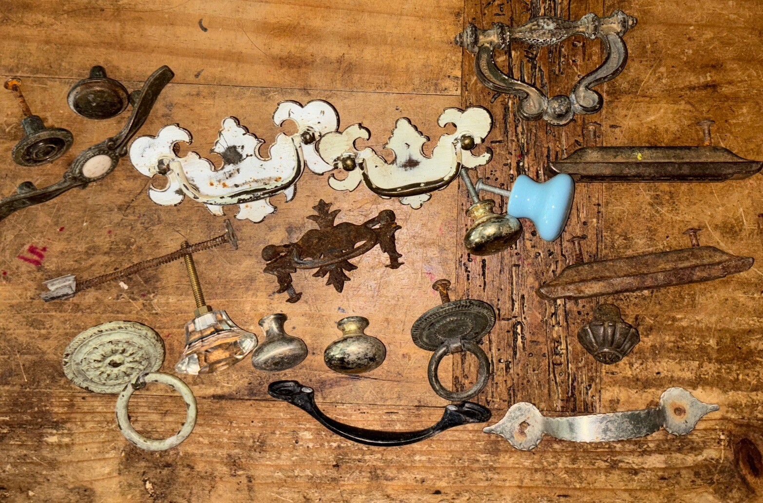 Antique & Vintage Lot Of Mixed Furniture Hardware. Drawer Pulls & Knobs 19