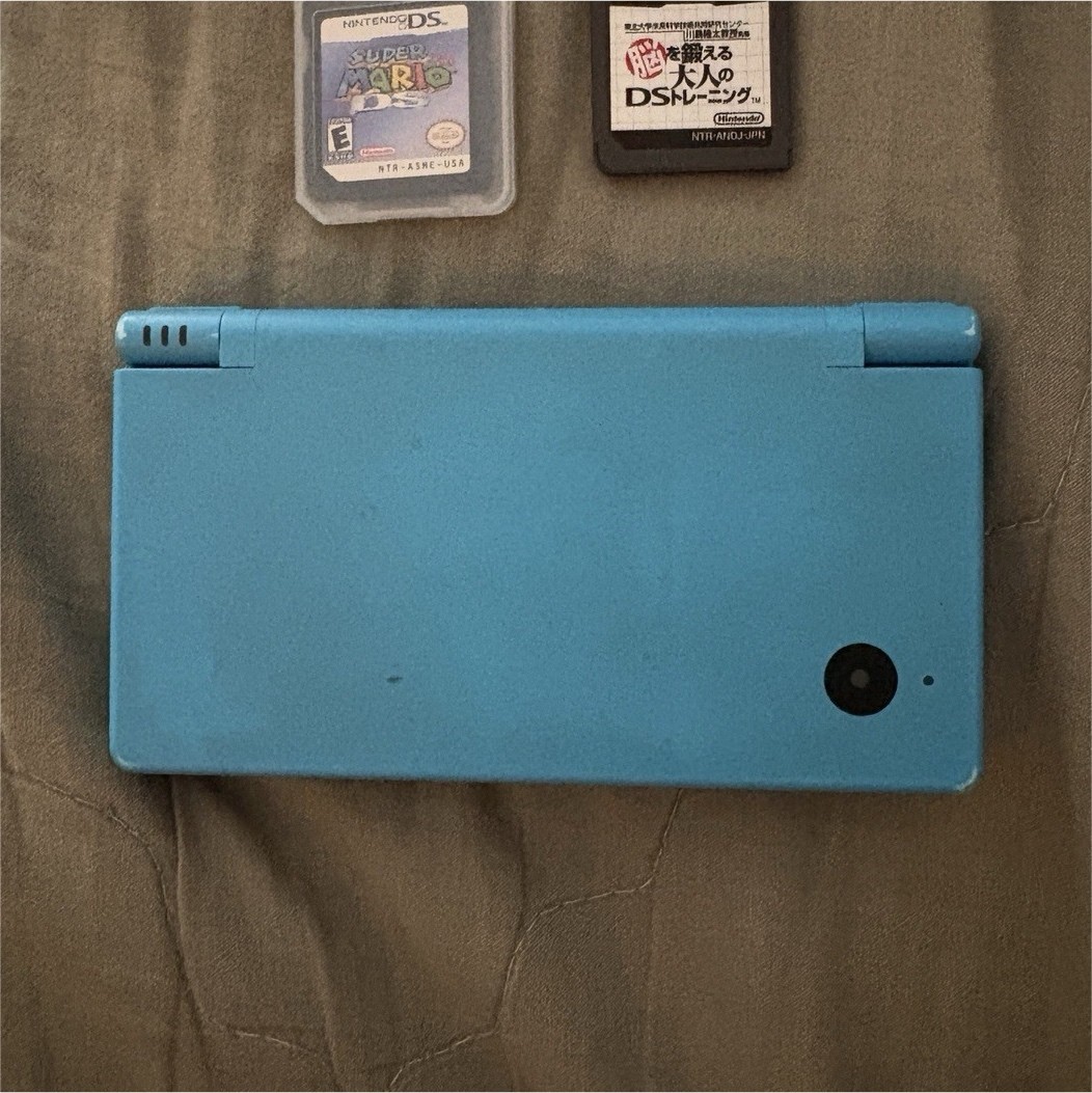 Nintendo DSi Console with Mario Kart DS, Super Mario DS, Charger & Game Case