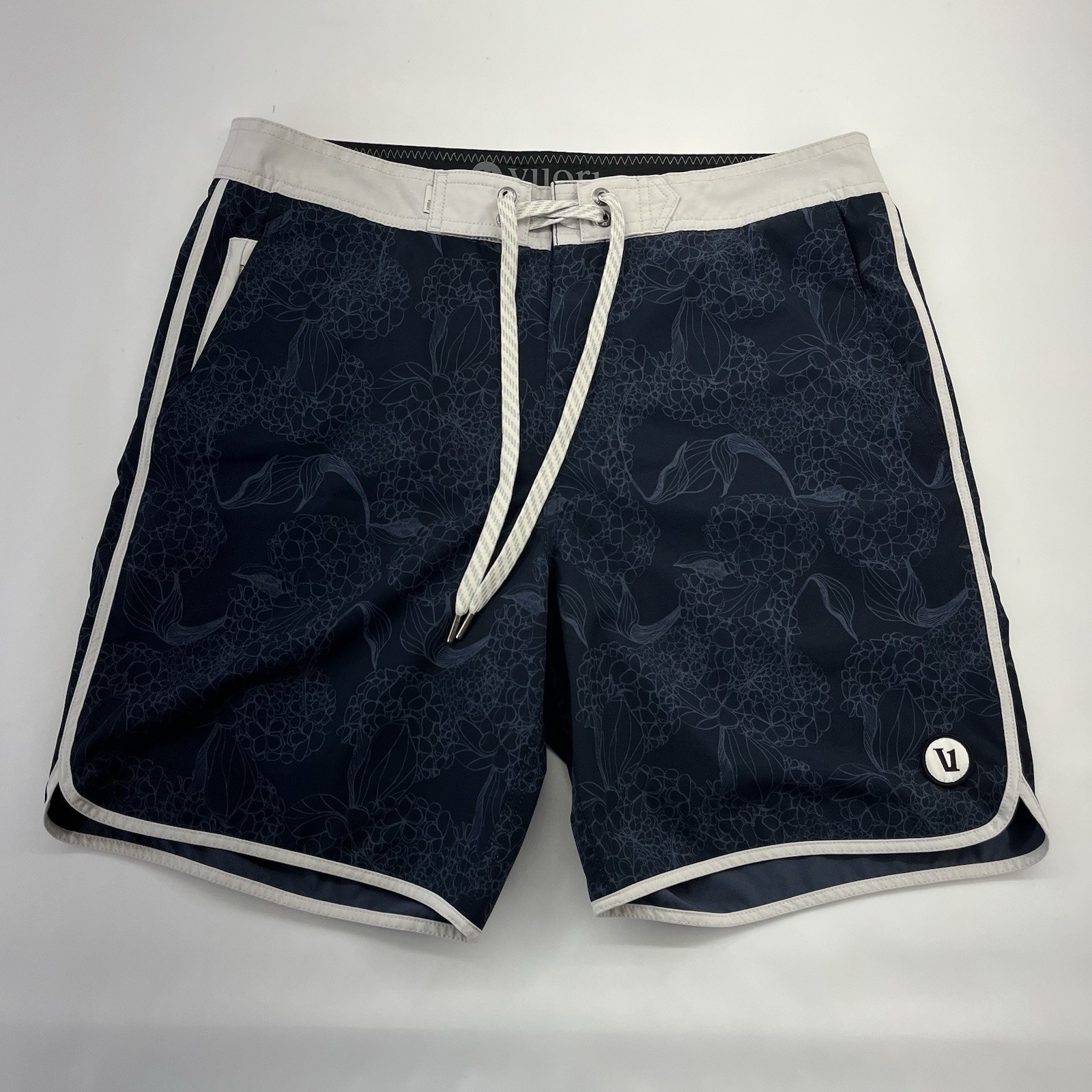 Vuori Cruise Board Shorts Mens 30 Blue Drawstring V314 EUC