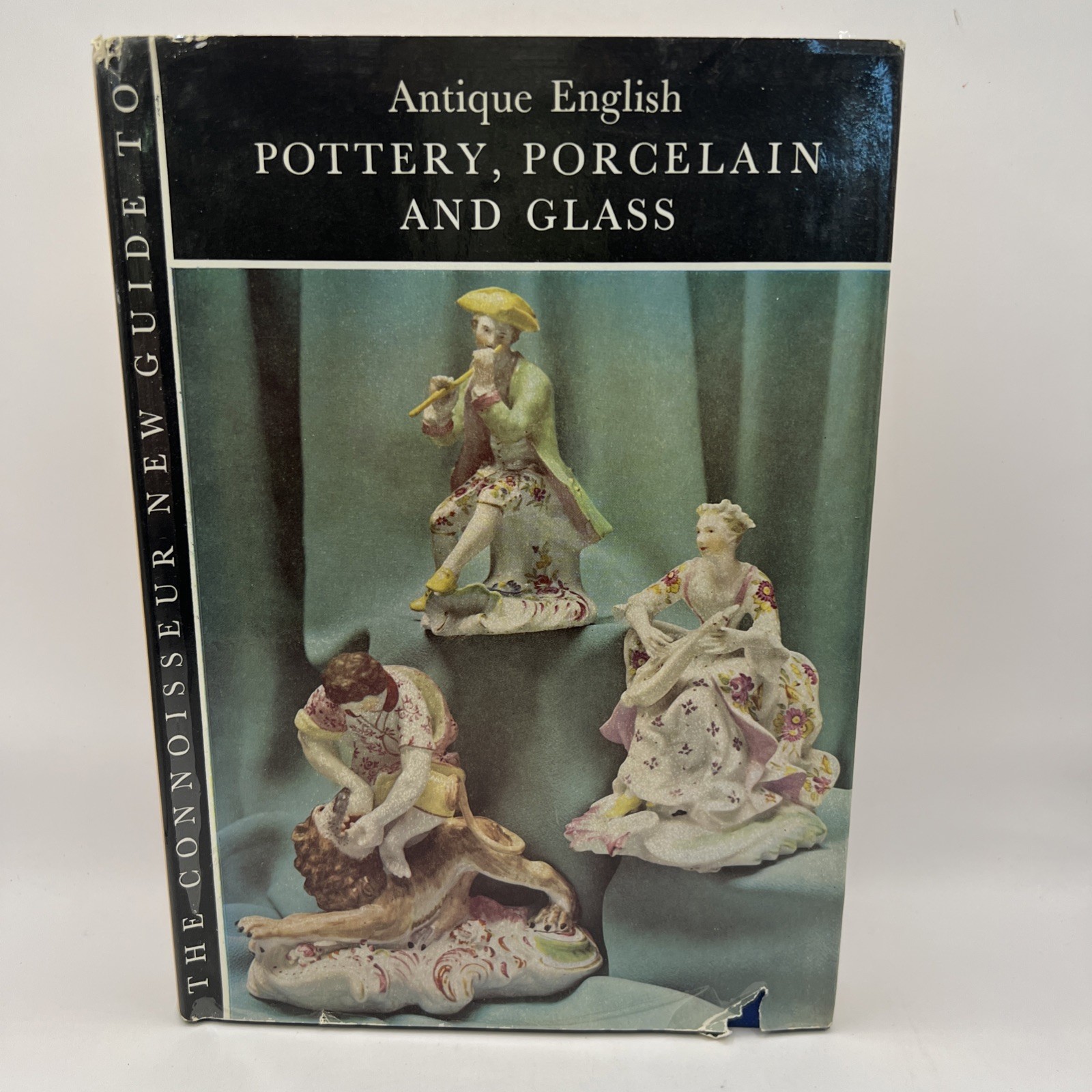 The Connoisseur New Guide To Antique English Pottery Porcelain and Glass HC DJ