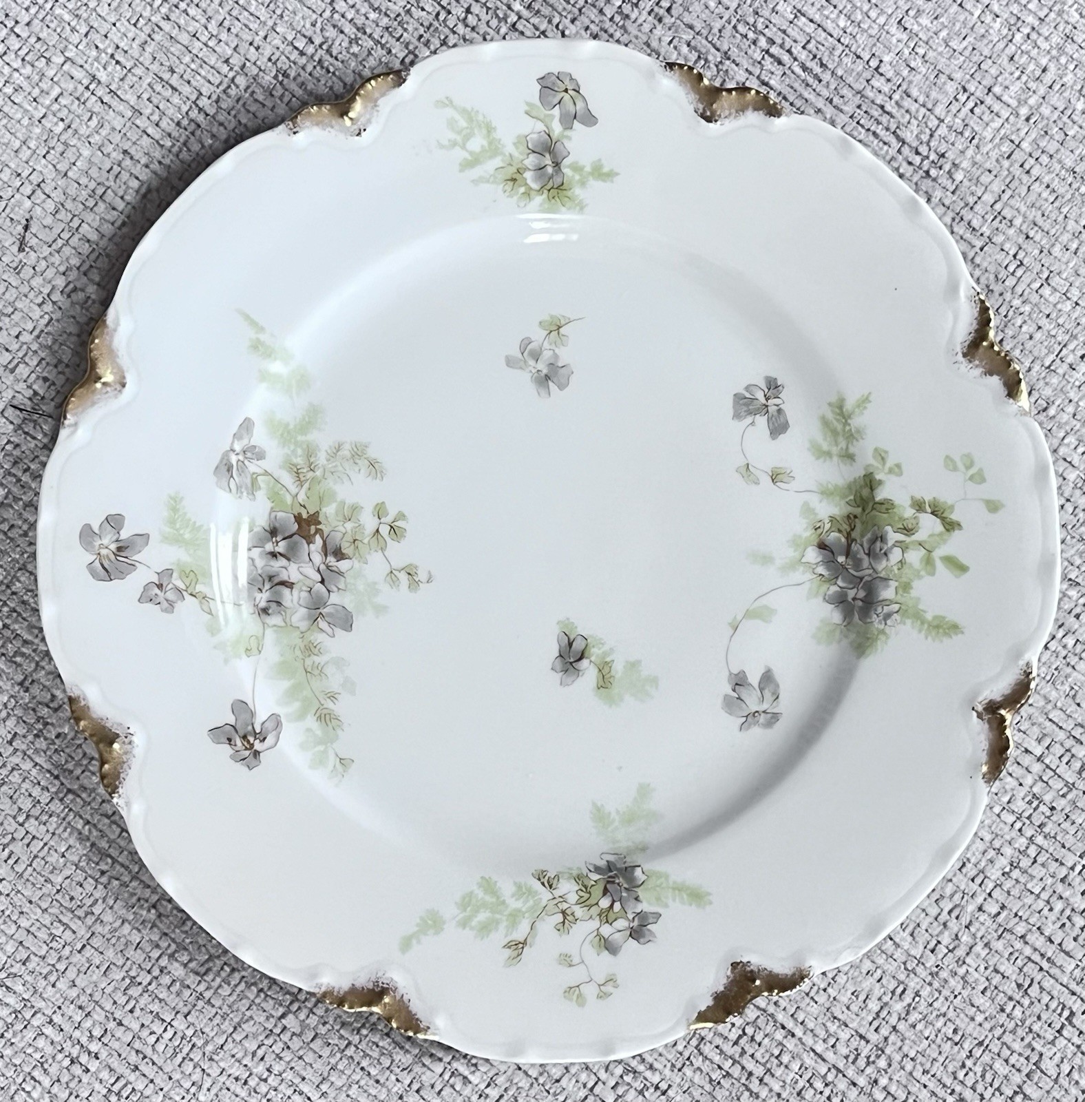 Antique Haviland Limoges France 7 1/2 Inch Schleiger 52 Pattern Plate
