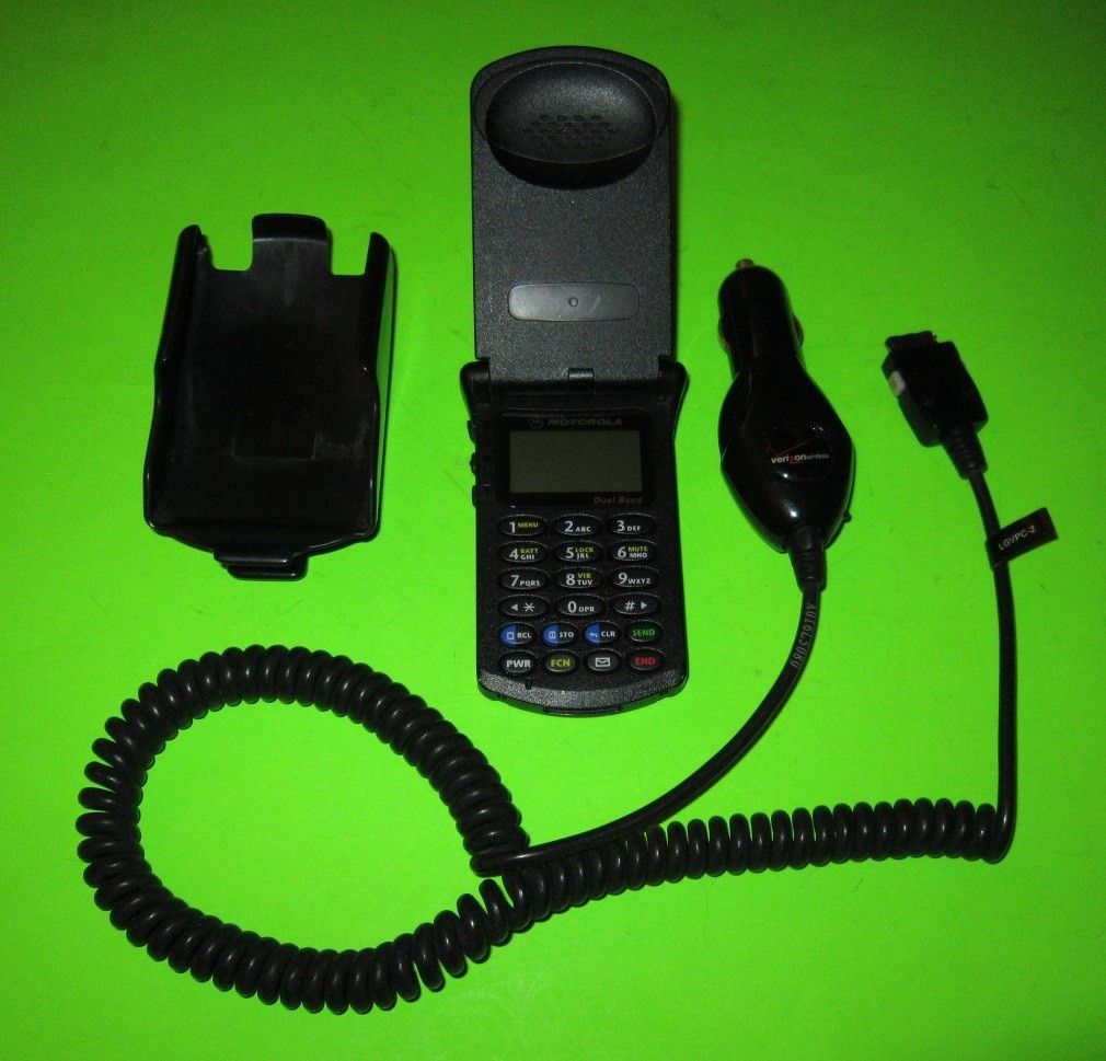 VINTAGE MOTOROLA StarTAC ST7868W FLIP CELL PHONE W/ BELT CLIP CASE & CAR CHARGER