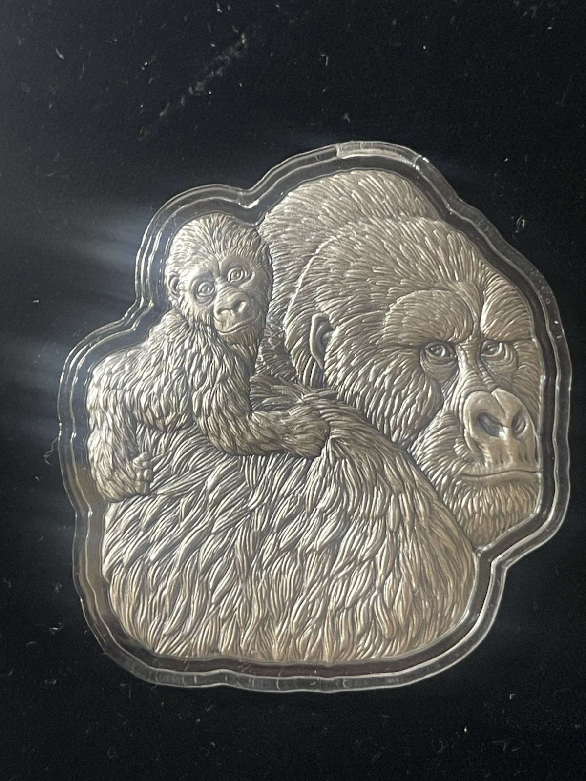 2023 1 oz Silver Gorilla and Child Antiqued Coin .999 High Relief Low #150/1500