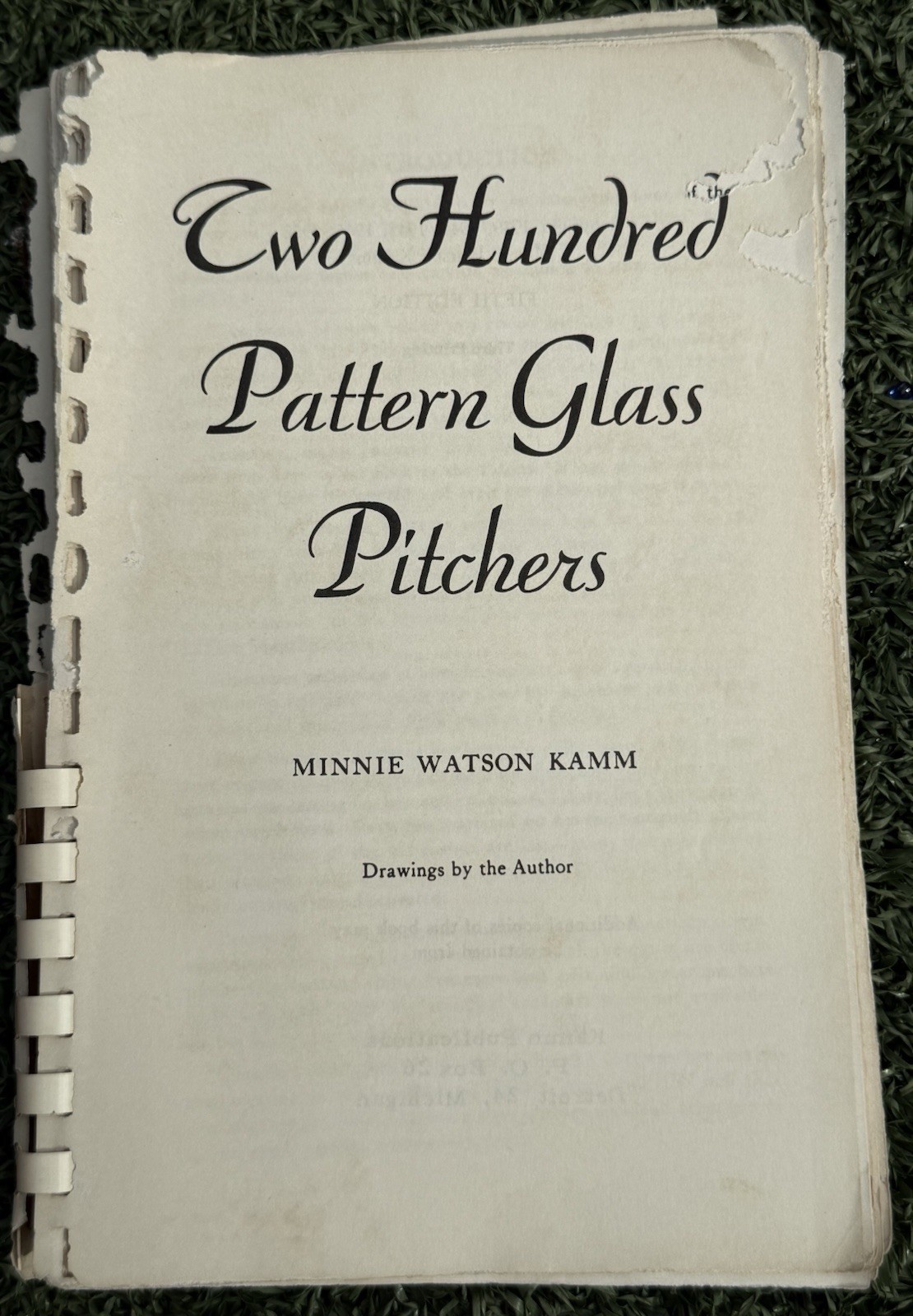 1952 Two Hundred Pattern Glass Pitchers Minnie Watson Kamm 5th Edition 