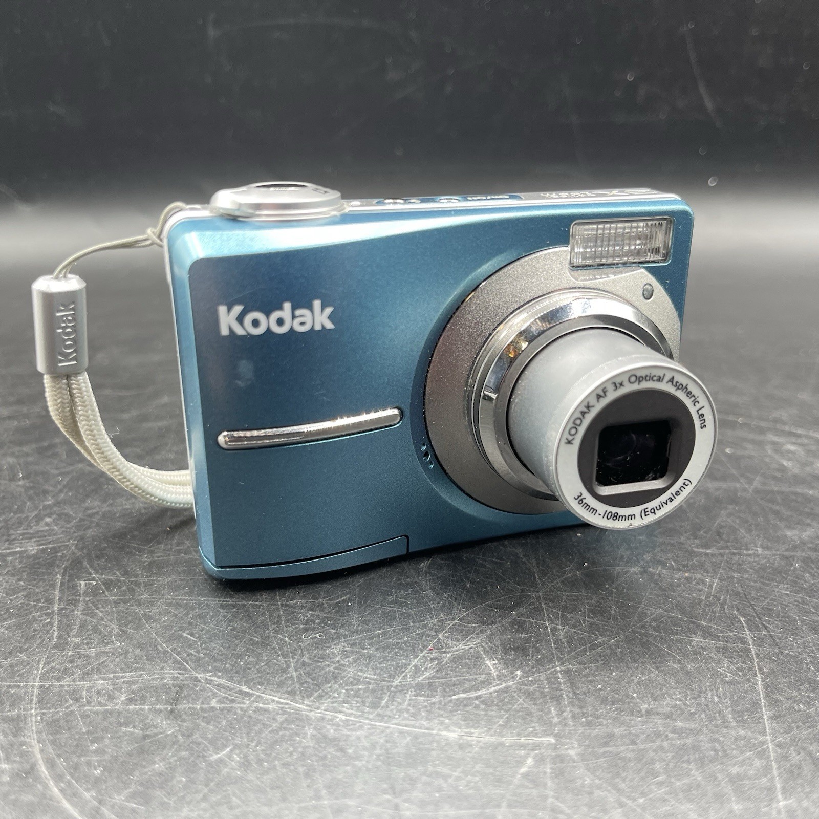 Kodak EasyShare C813 8.2MP Digital Camera Aqua Blue Tested Working 8GB SD card