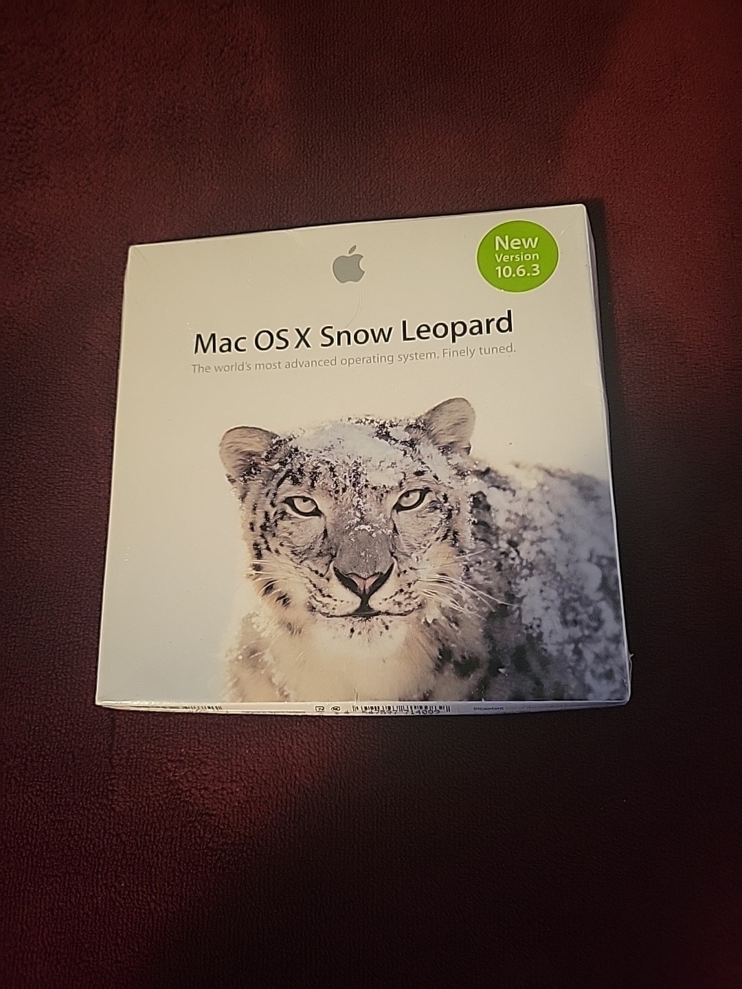 Apple Mac OS X Snow Leopard Version 10.6.3 Retail MC573Z/A - NEW FACTORY SEALED
