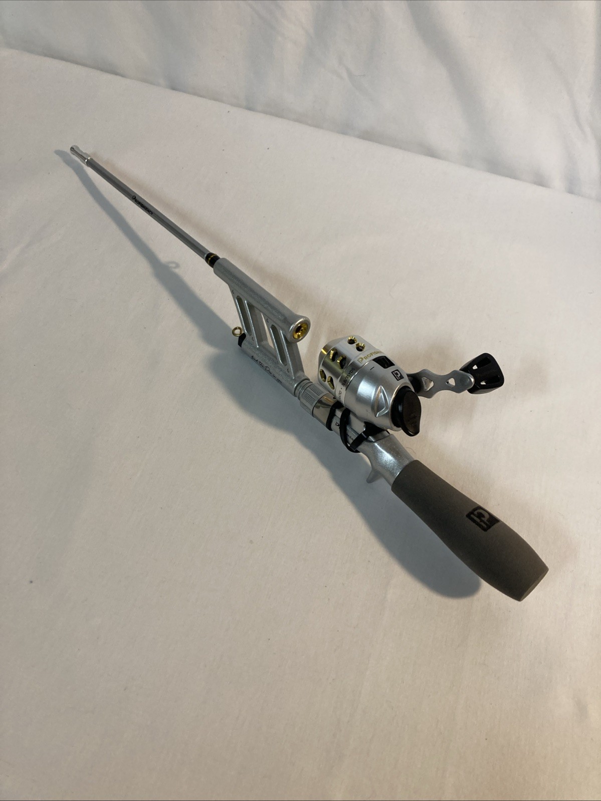 ProFISHiency Tiny Pocket Combo 14-15”Fiberglass Spincast Rod & Reel 3#/35 Yards