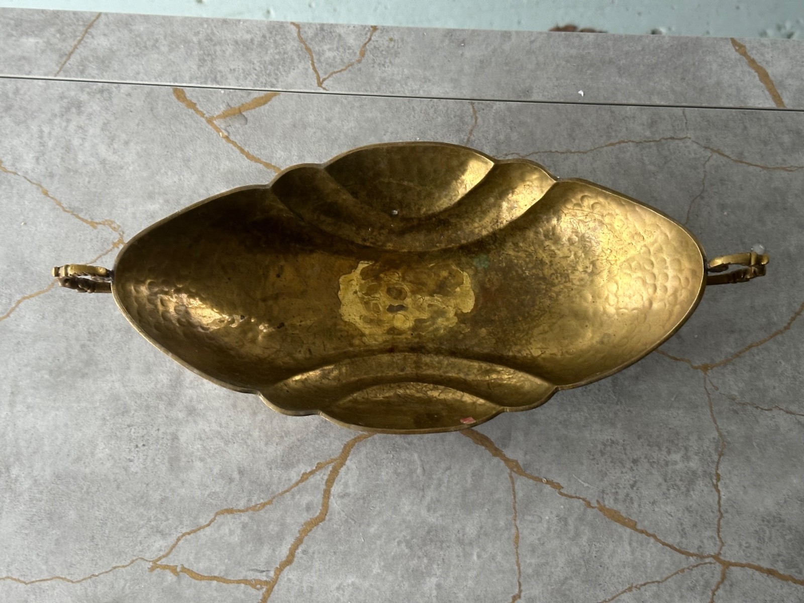 Brass oval fruit bowl | india | hammered patterning
