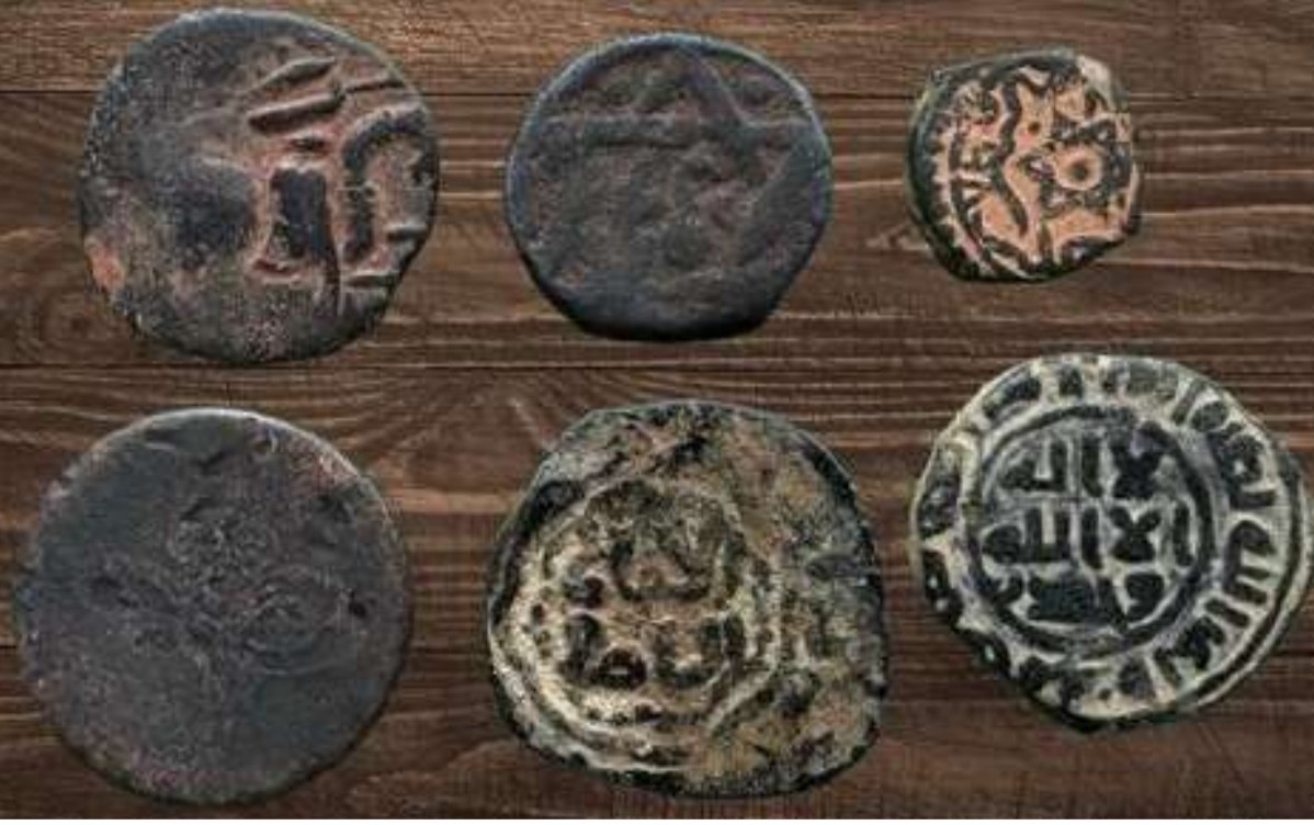 6x Medieval Islamic Copper Coins – Ayyubid, Seljuk, Abbasid Era