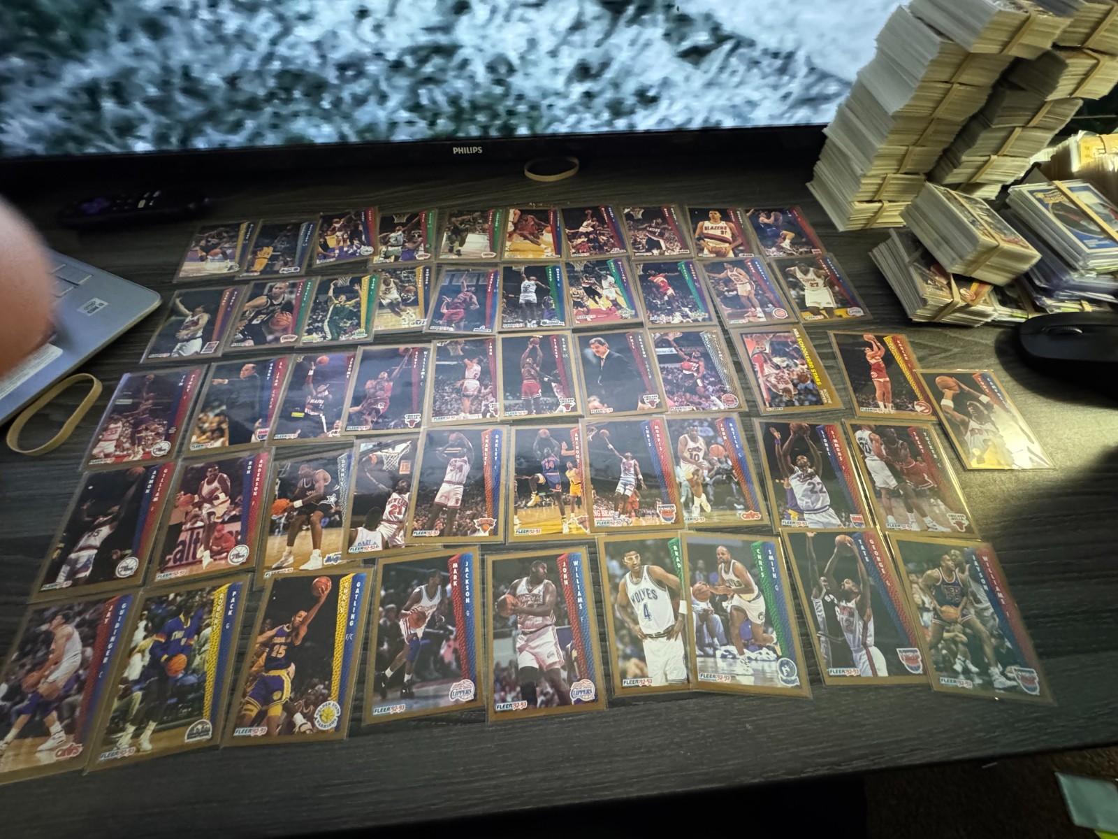 Lot of Vintage Basketball Cards(450)