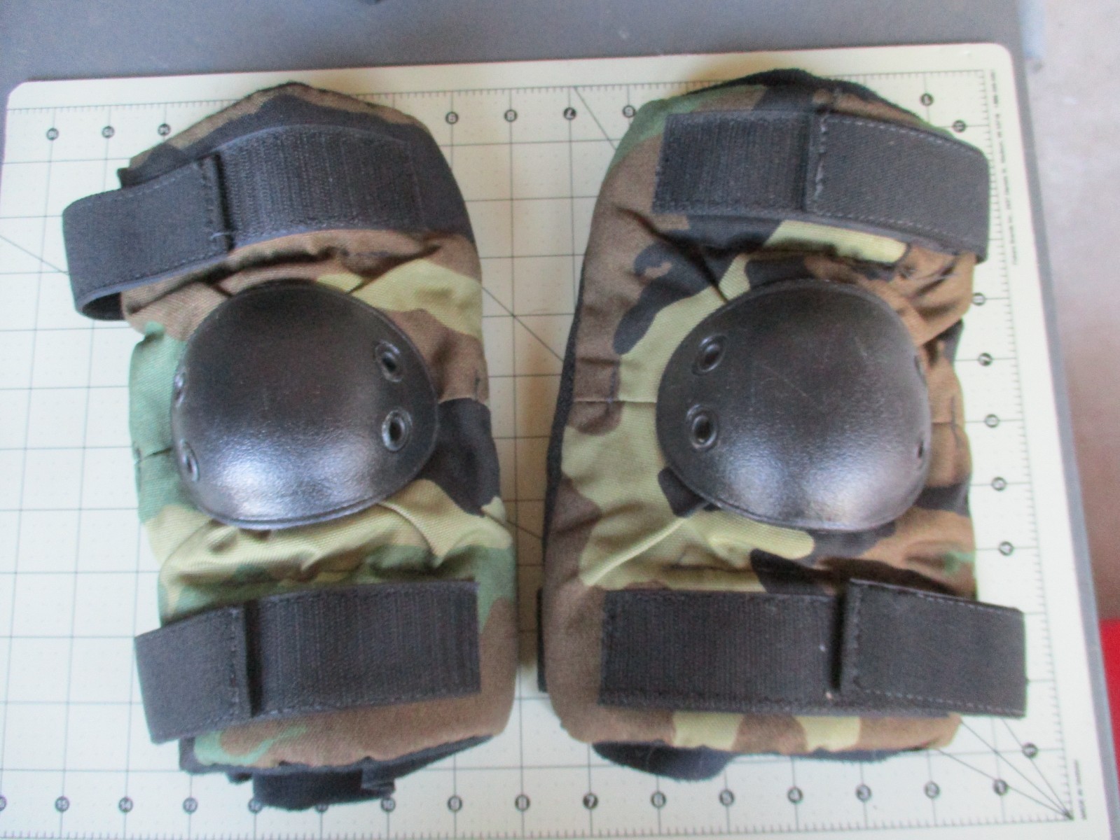 Oldgen M81, Woodland BDU Camo Pattern Elbow Pads, MEDIUM, USA made
