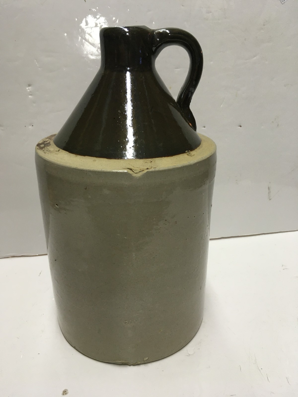 Antique Robinson-Ransbottom 1/2 Gal Stoneware Jug Whiskey Two-Tone Brown Crown